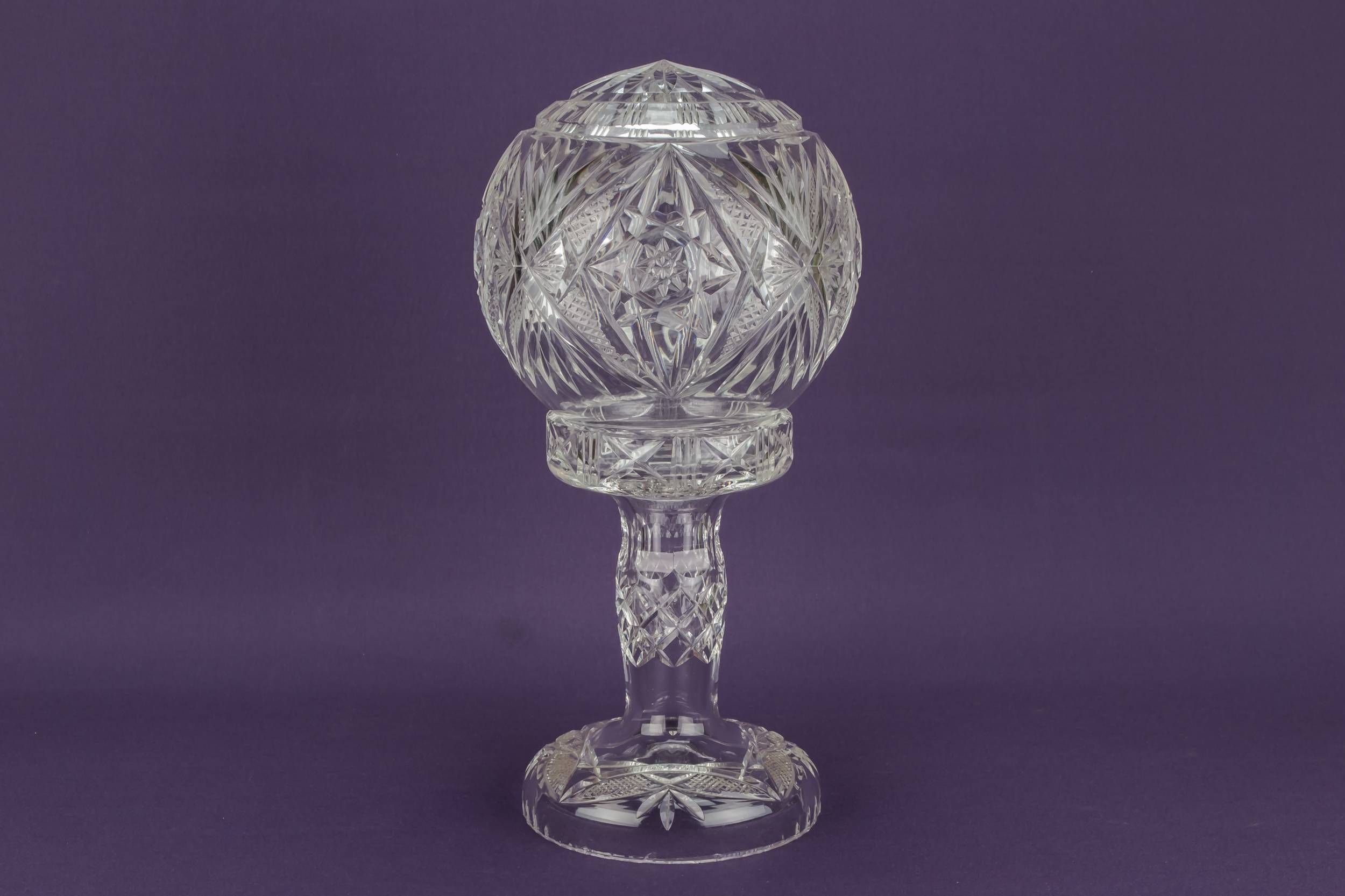 Art Deco Spectacular — Cut glass lamp