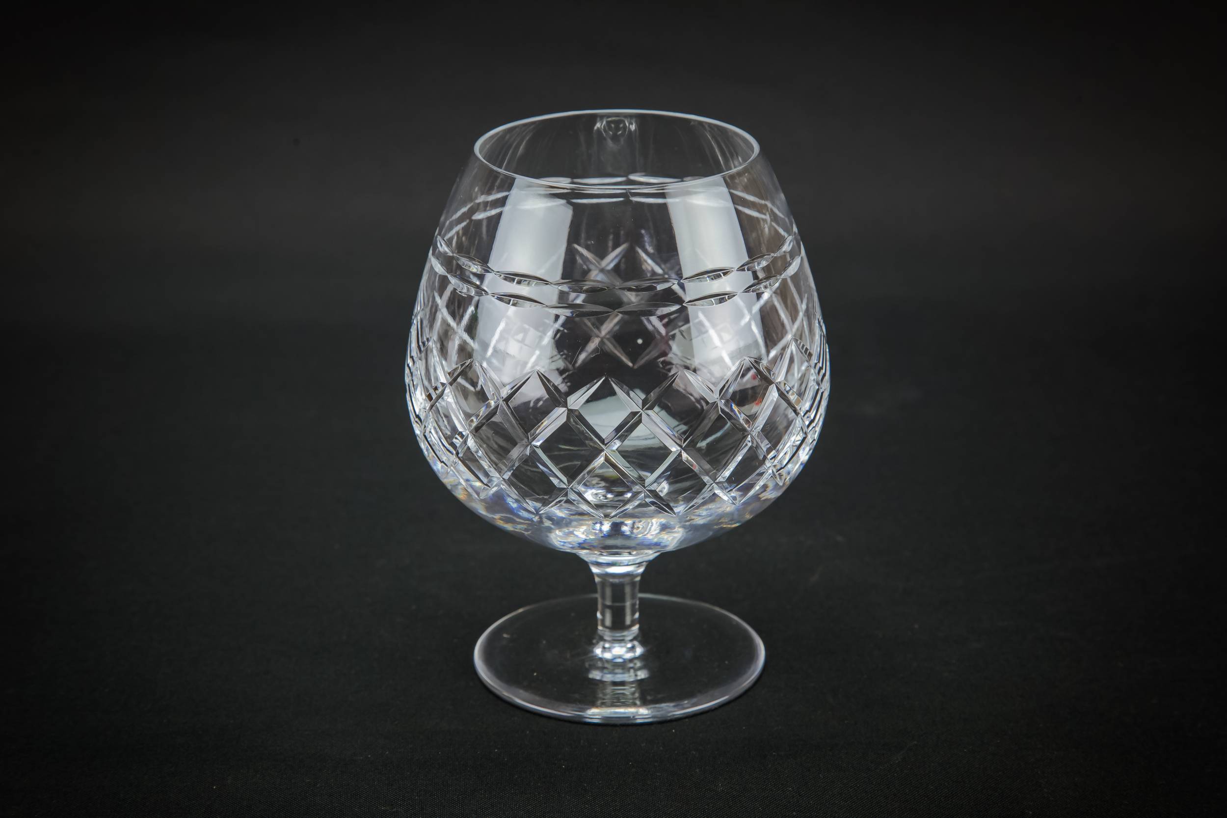 Crystal Large Tudor — 2 Tudor brandy glasses 1