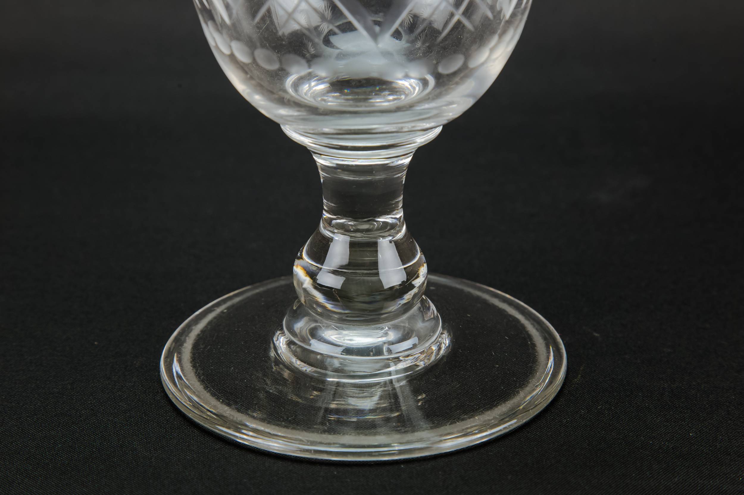 Elegant Antique Panelled — Glass Neo-Classical vase 1
