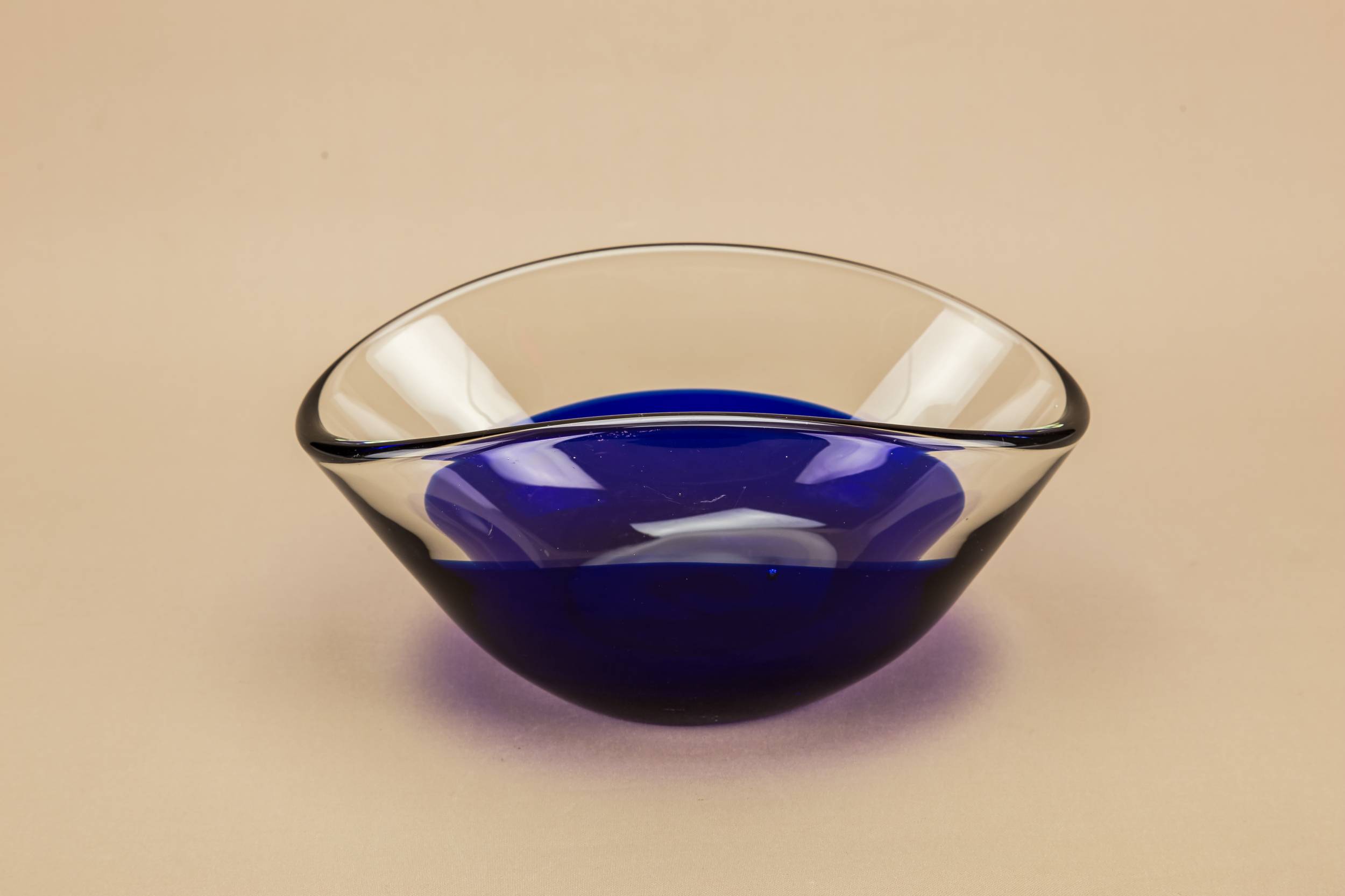 Vintage Charming Glass — Modernist glass bowl