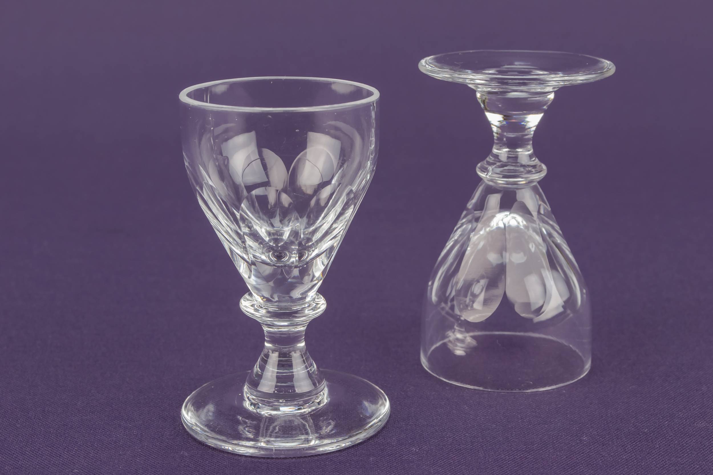 Traditional Vintage 25 — 5 cut shot glasses 1