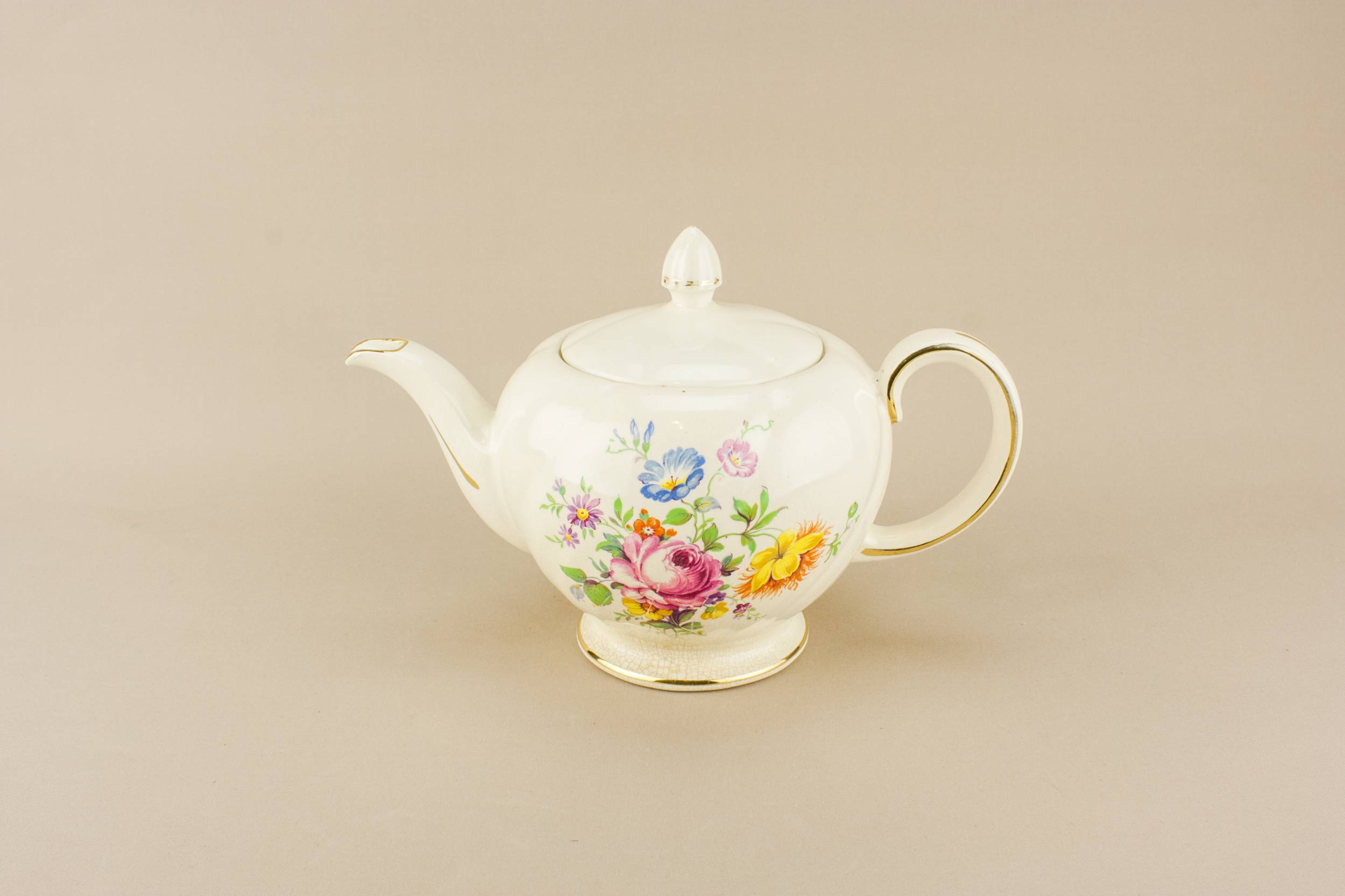 Beautiful Vintage TEAPOT — Small floral teapot