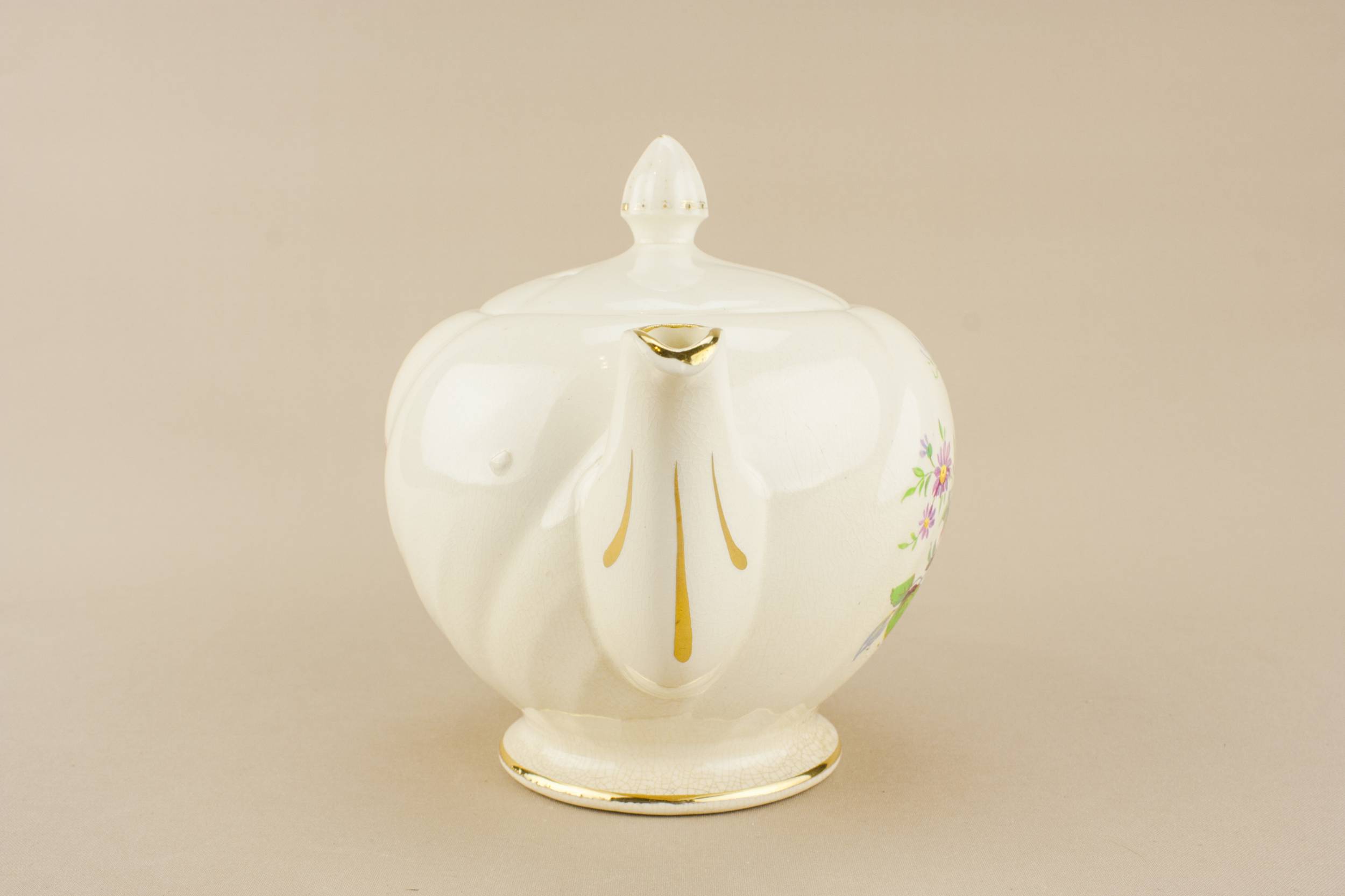 Beautiful Vintage TEAPOT — Small floral teapot 2