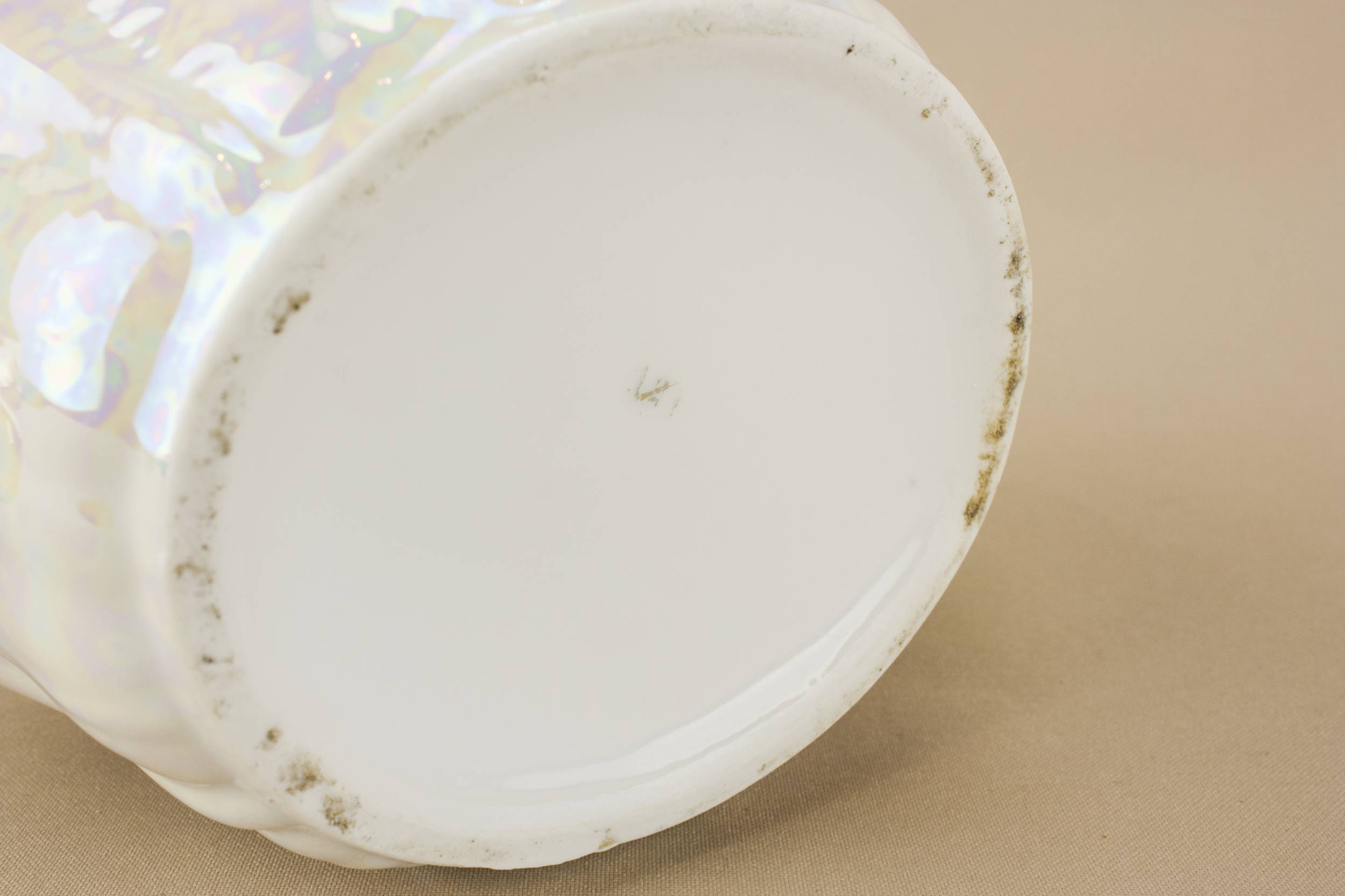 Attractive Vintage Panelled — Small mother of pearl teapot 4