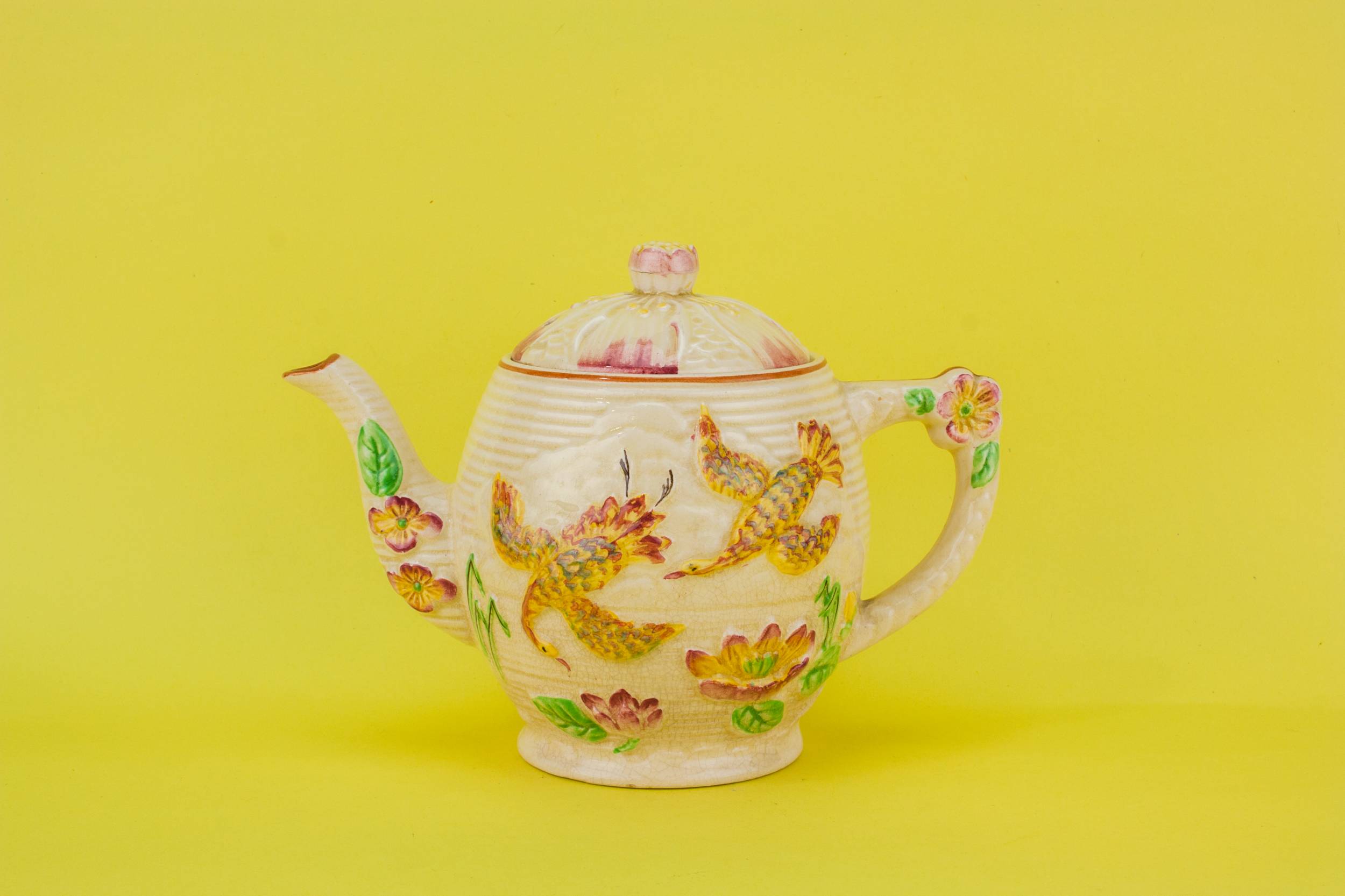 Classical Pottery Globular — Small pottery teapot