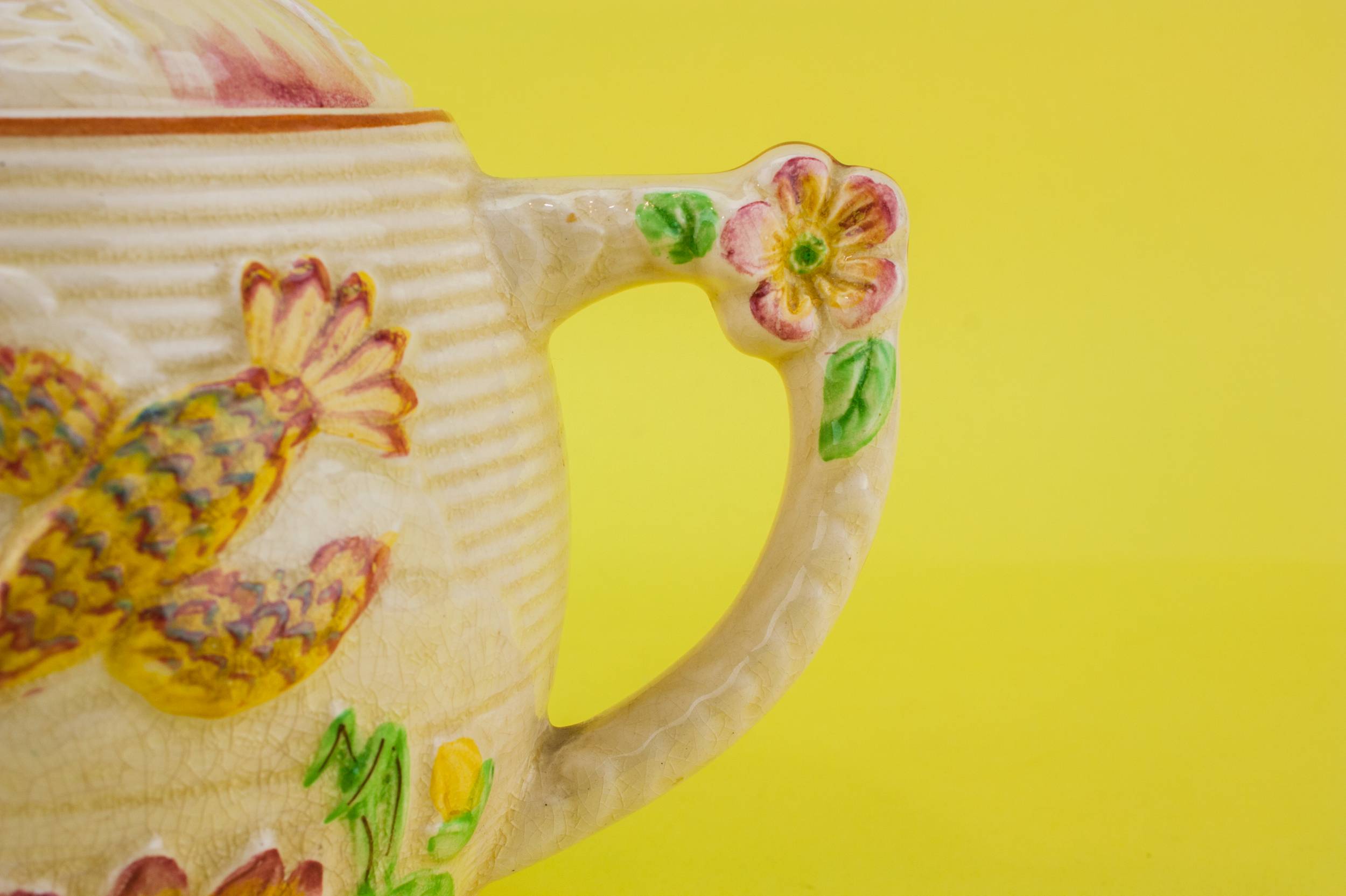 Classical Pottery Globular — Small pottery teapot 3