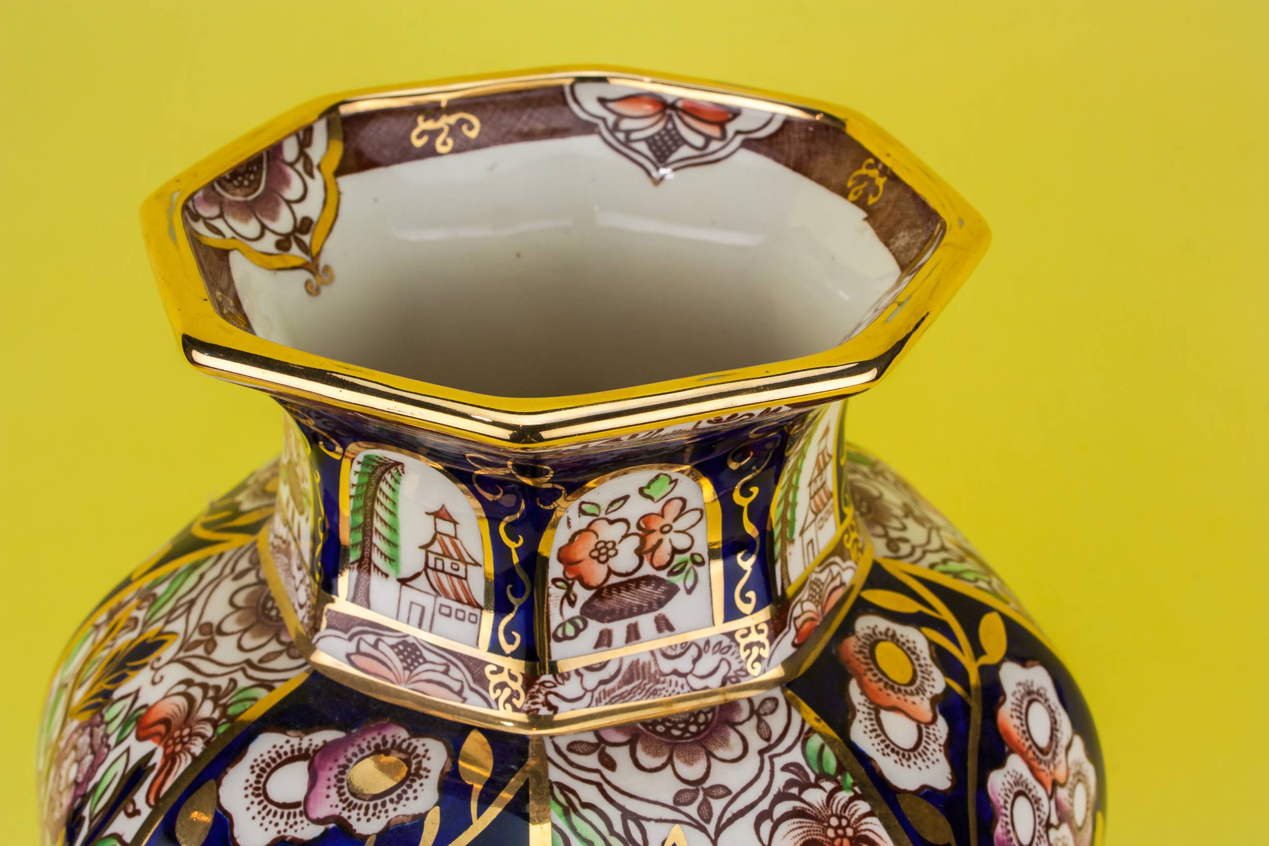 Vintage Tall VASE — Tall octagonal vase 1
