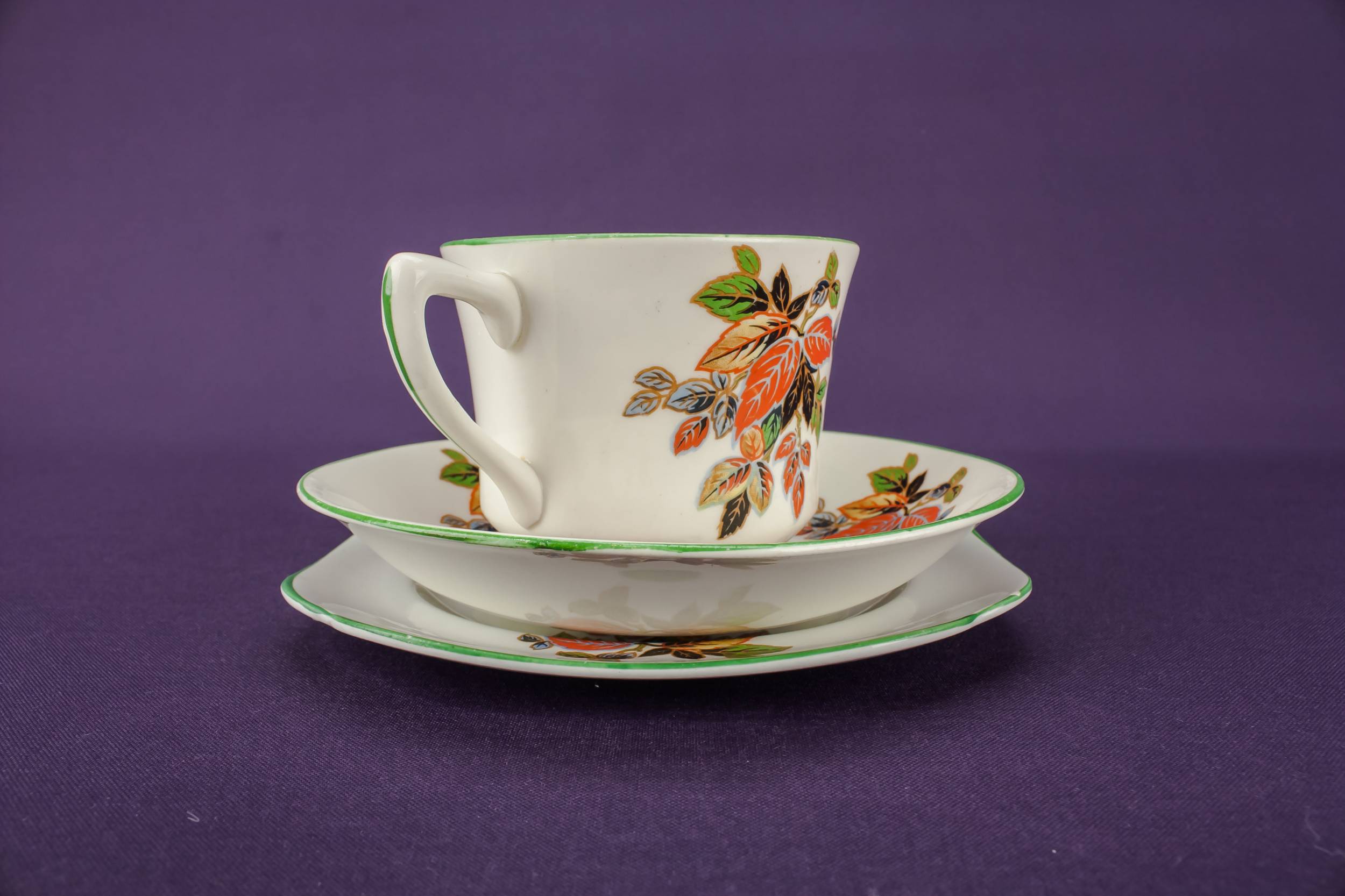 Persons Vintage Opulent — Four persons tea set 2