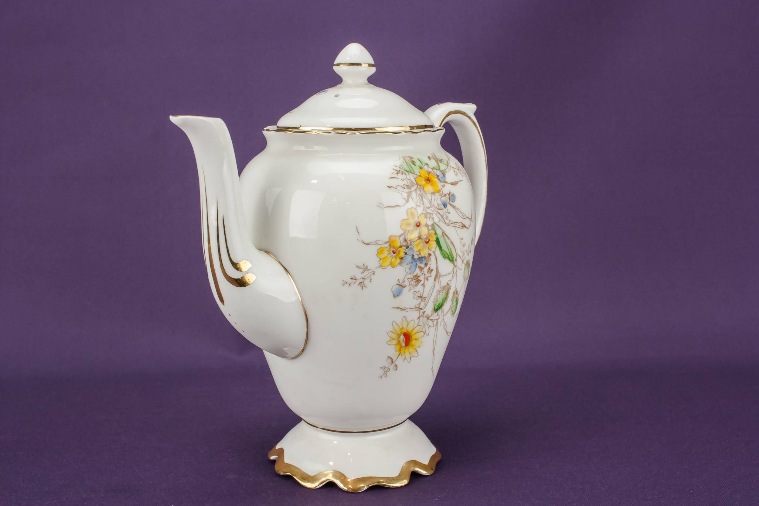 Persons Flamboyant Antique — Bone china coffee set for five 4
