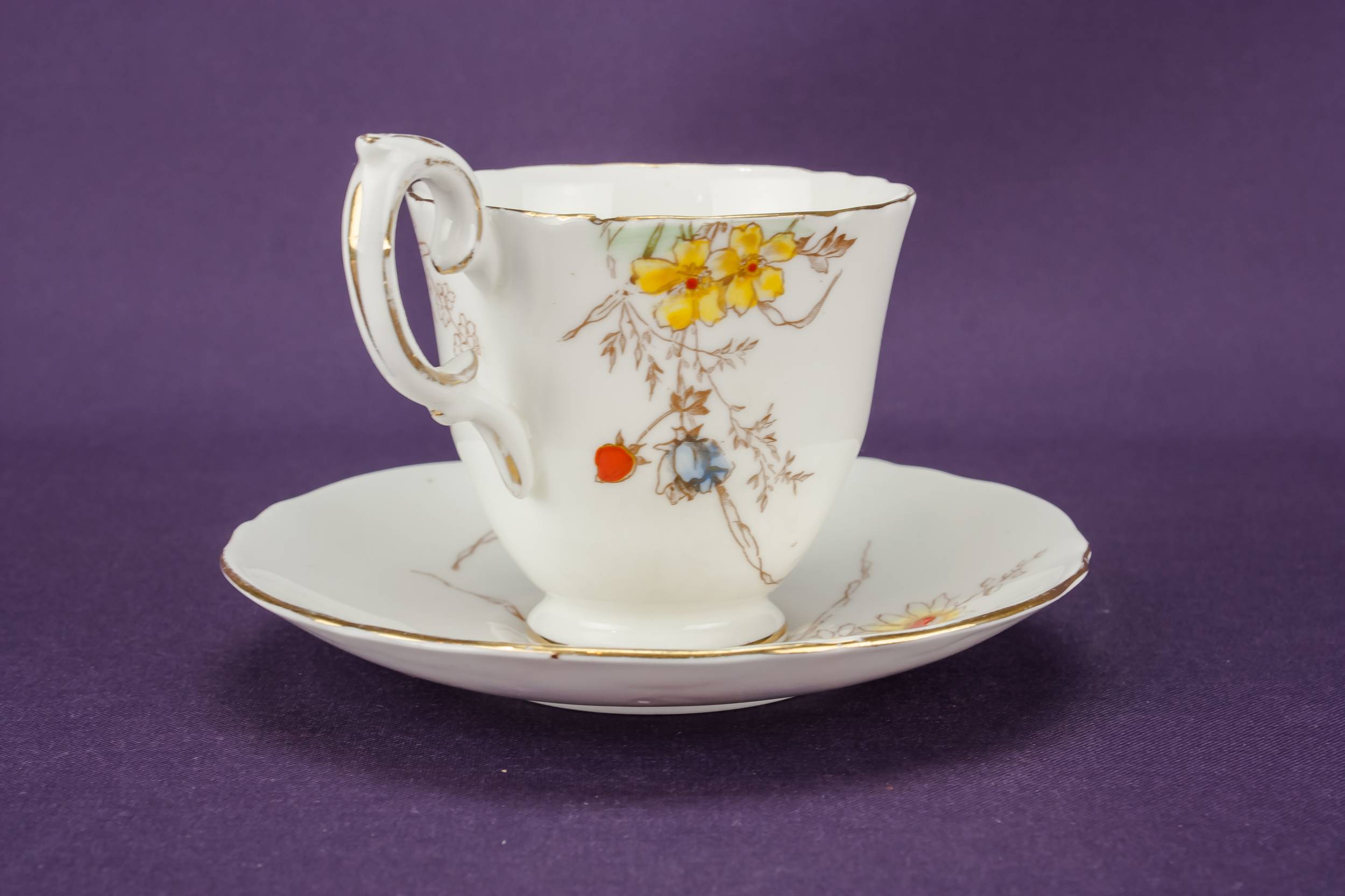 Persons Flamboyant Antique — Bone china coffee set for five 6