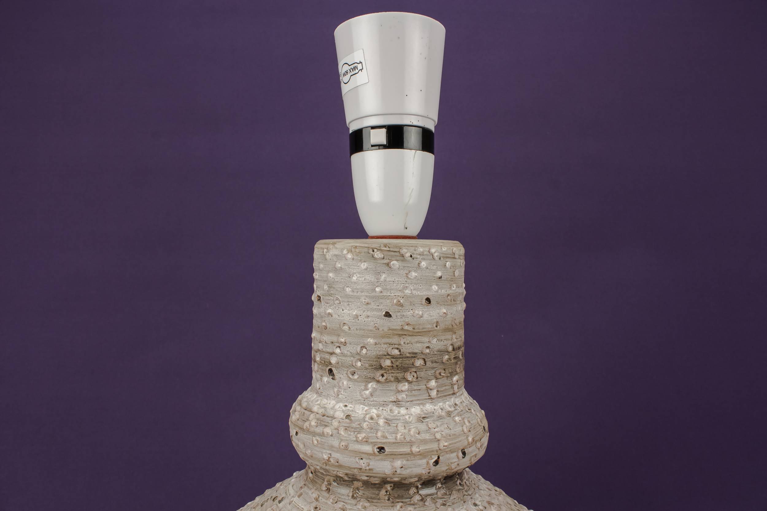 Ceramic Elegant Decor — Ceramic Modernist lamp 1