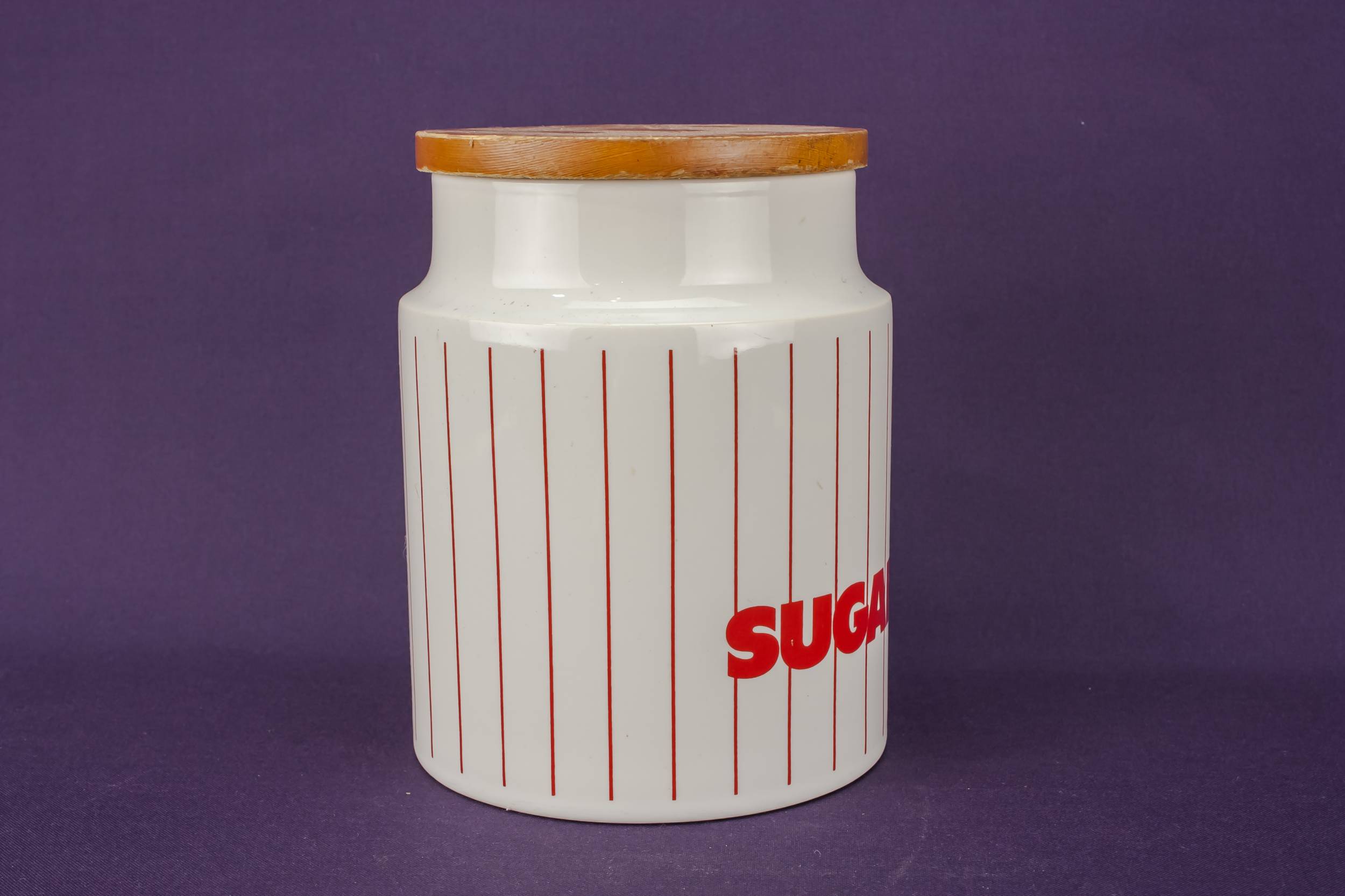 Modernist Red Hornsea — Hornsea sugar jar 1