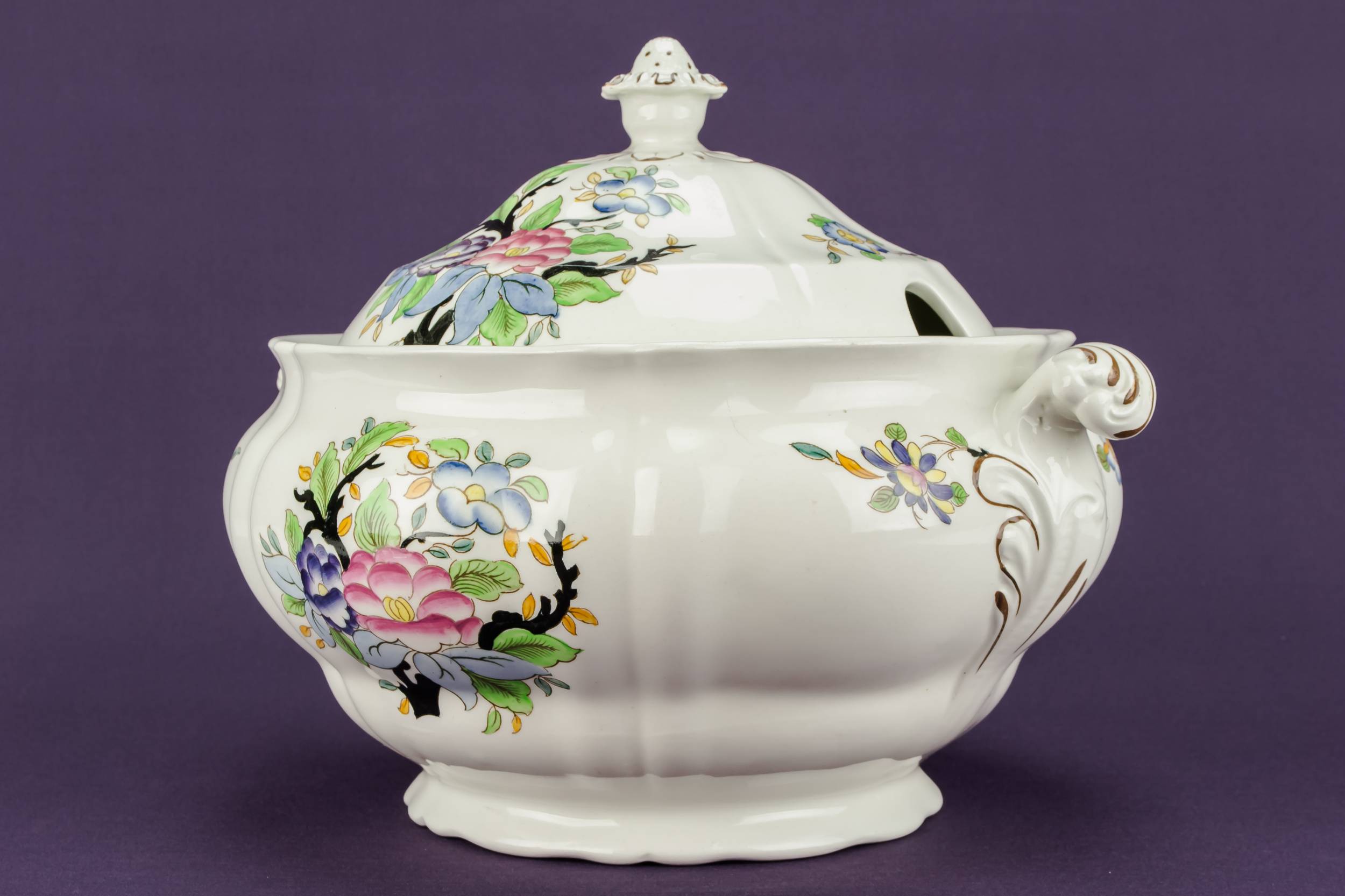 Vintage Pottery Woodstock — Art Deco pottery tureen 2