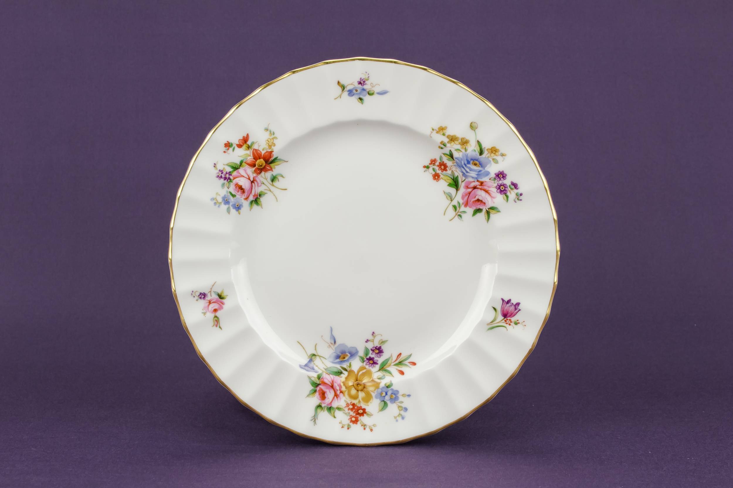 Beautiful Vintage Floral — 6 Retro bone china plates