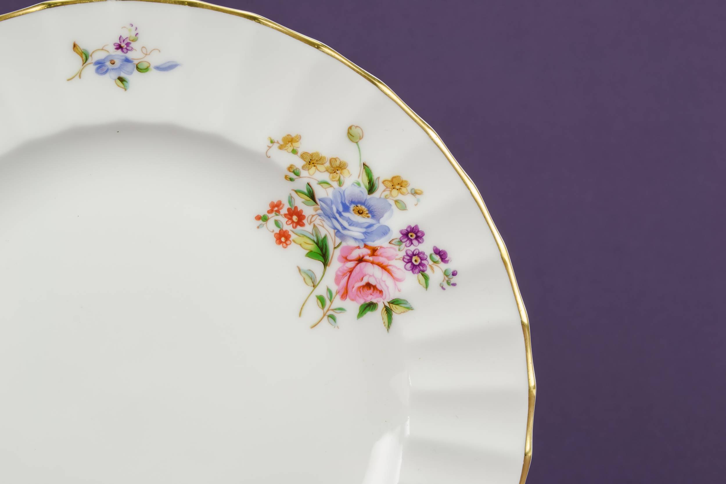 Beautiful Vintage Floral — 6 Retro bone china plates 1