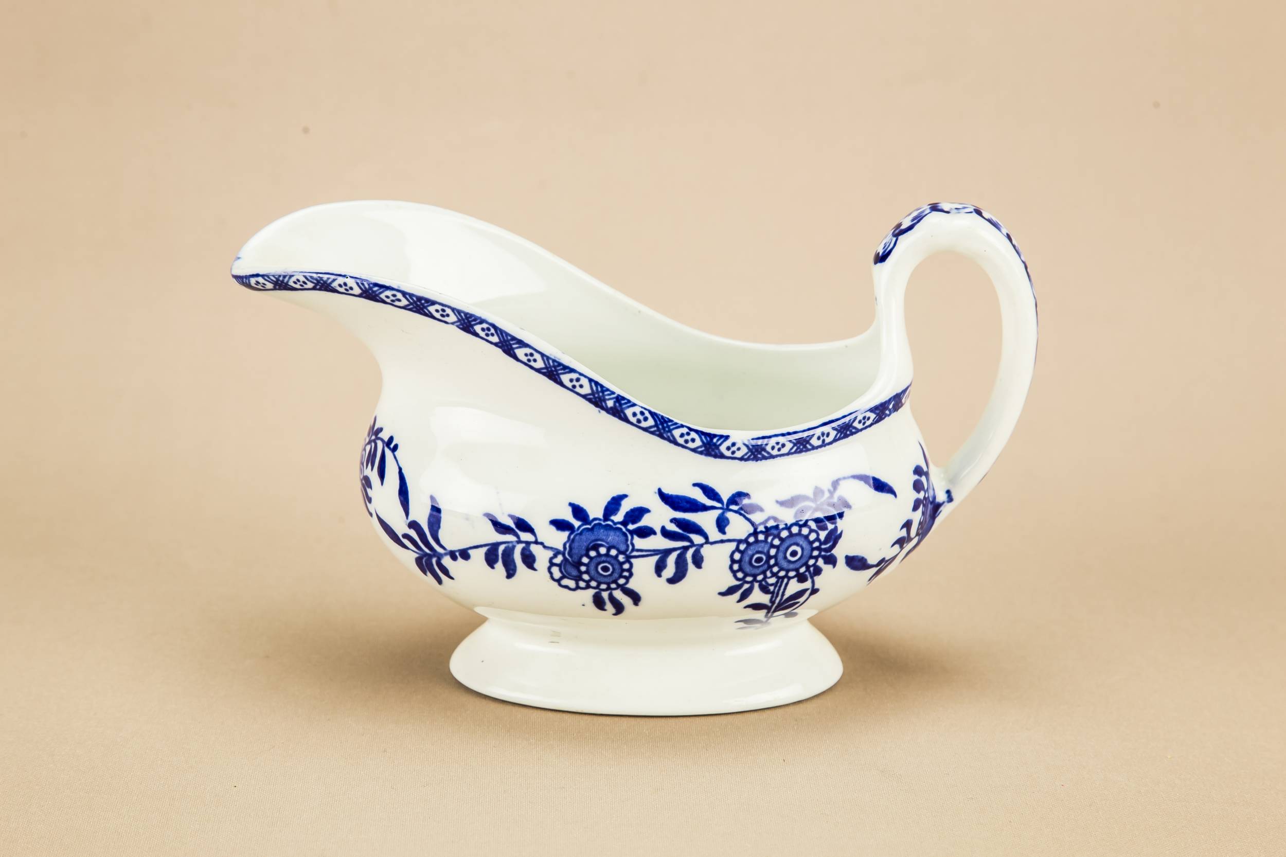 Vintage Blue And — Blue and white gravy boat