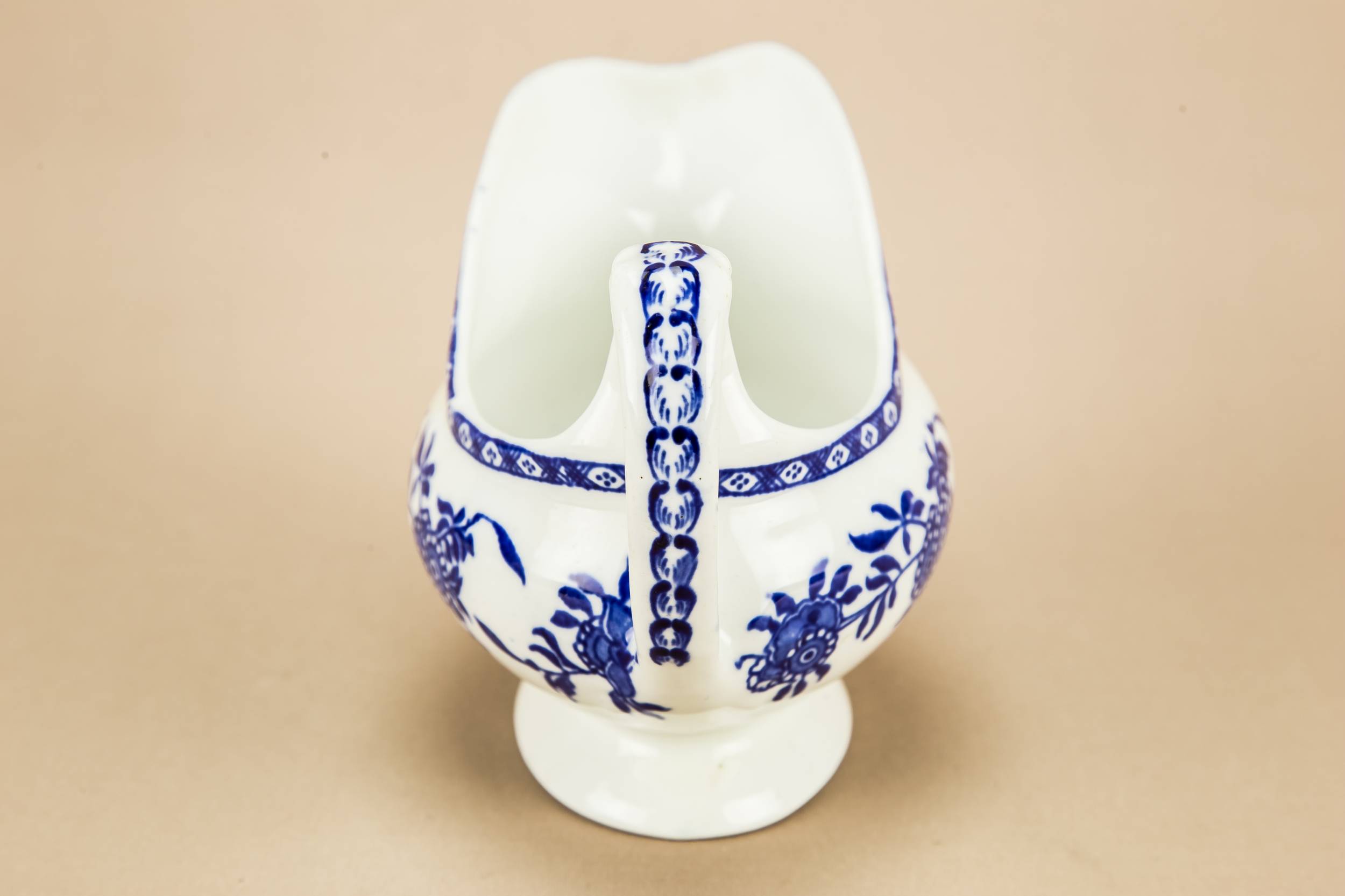 Vintage Blue And — Blue and white gravy boat 1