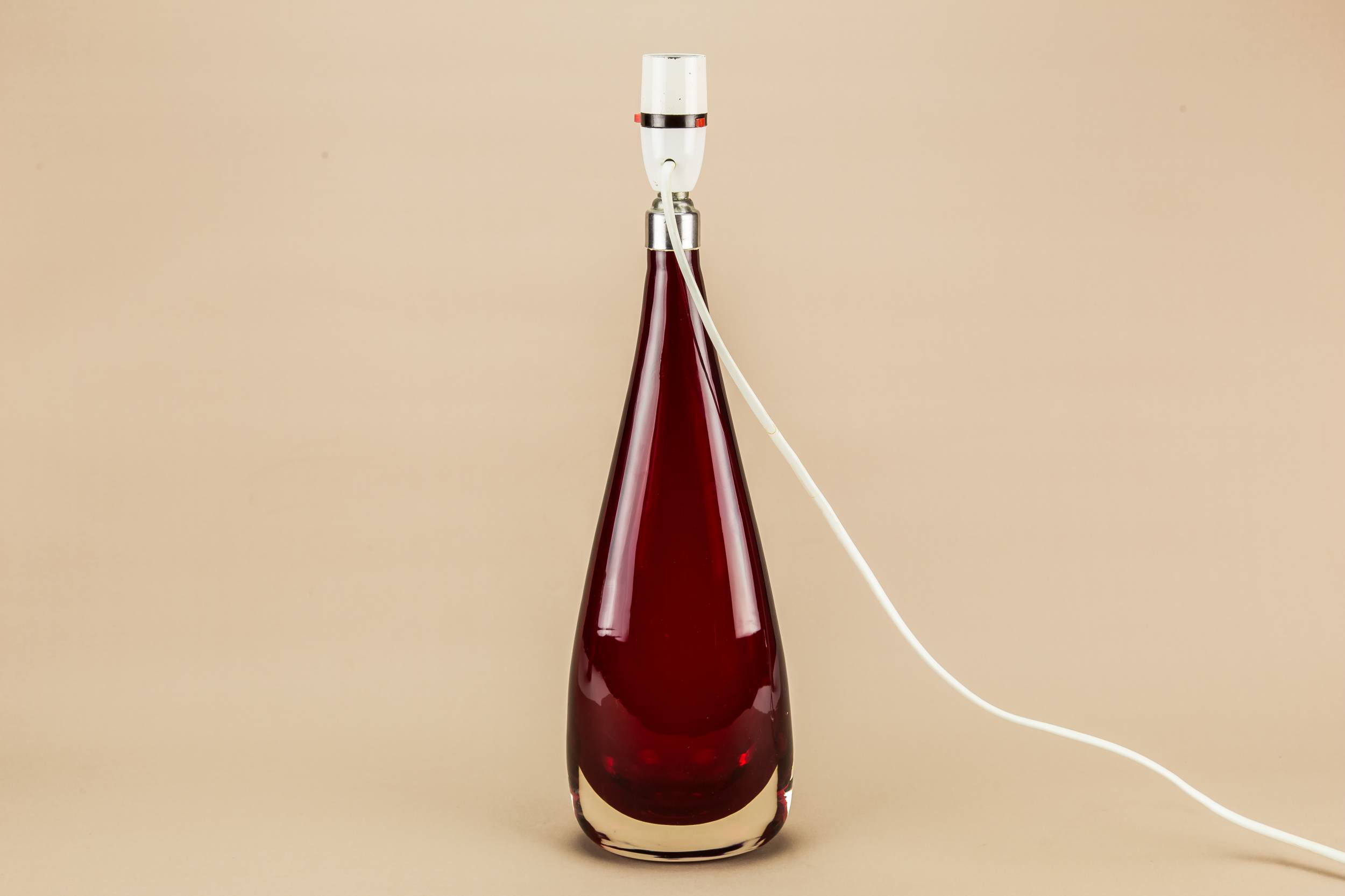 Modernist Vintage Unique — Whitefriars glass lamp 1