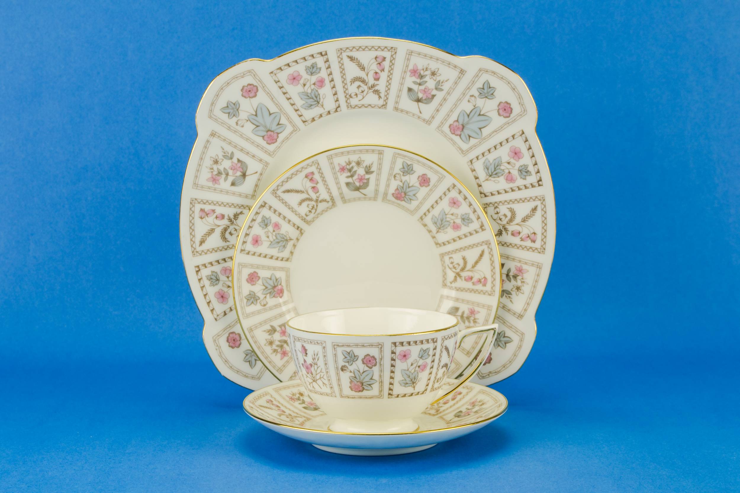 Persons Pink Vintage — Minton tea set for six