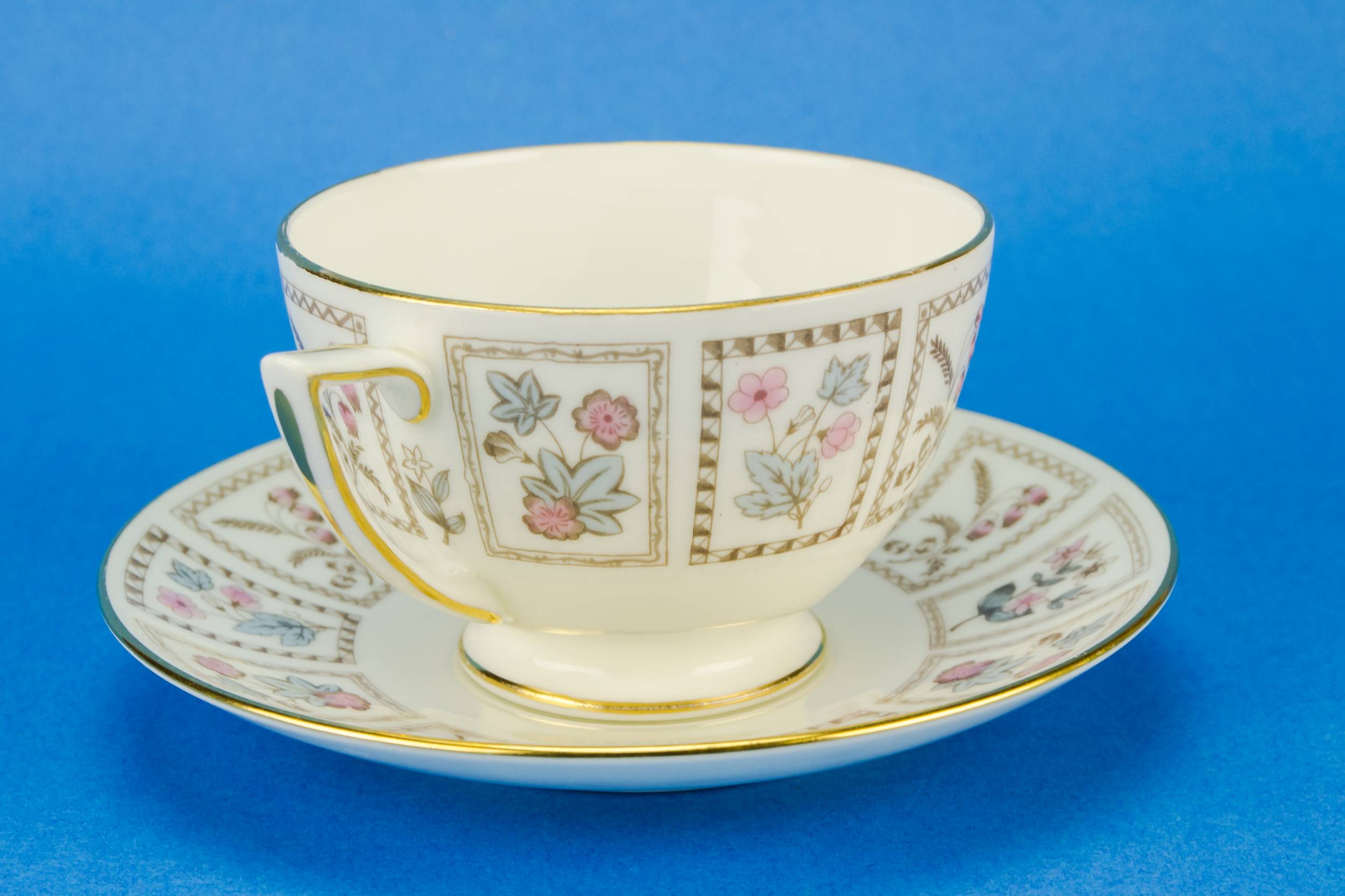 Persons Pink Vintage — Minton tea set for six 4