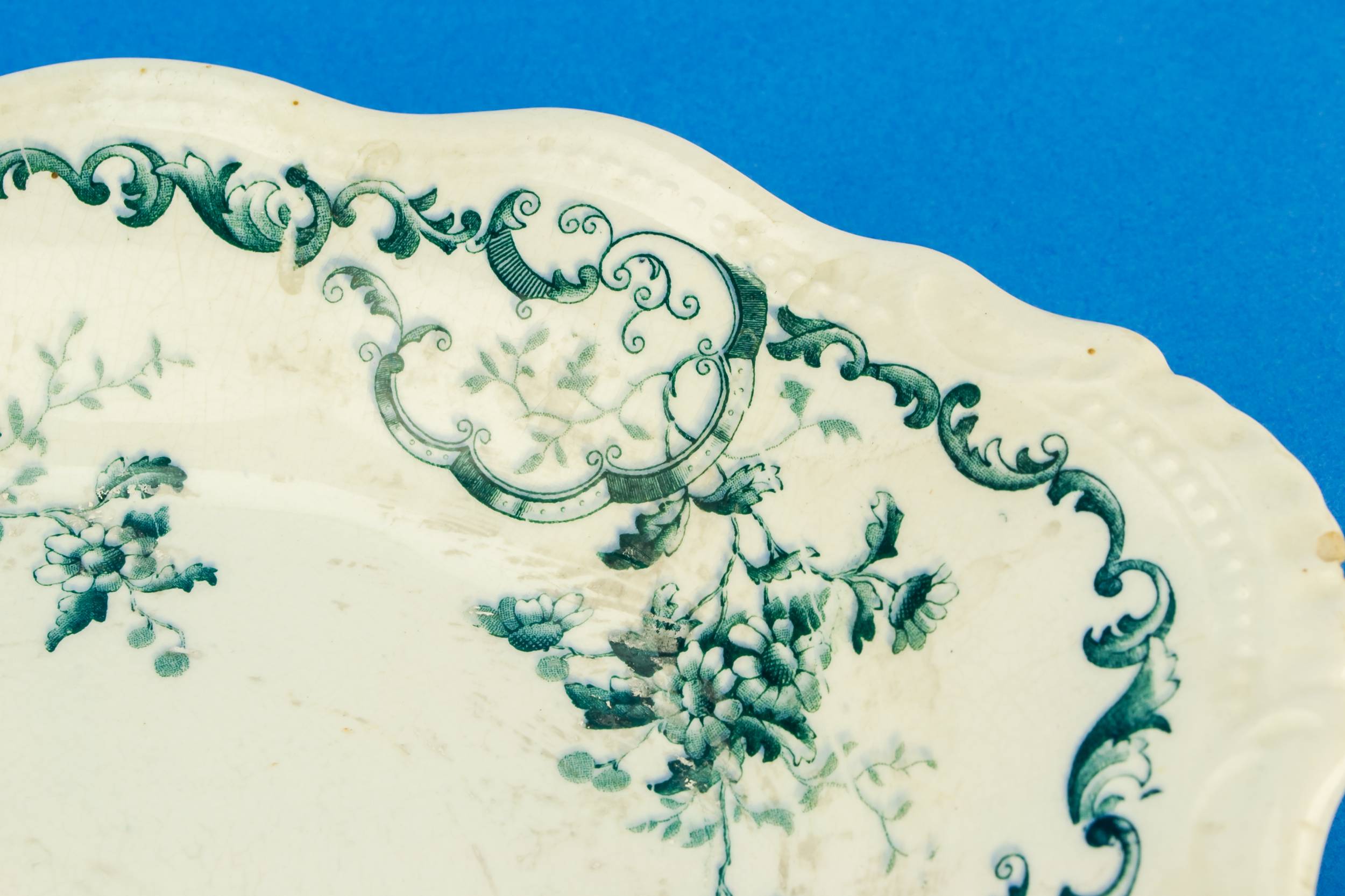 Pottery Antique Alton — Victorian pottery platter 2