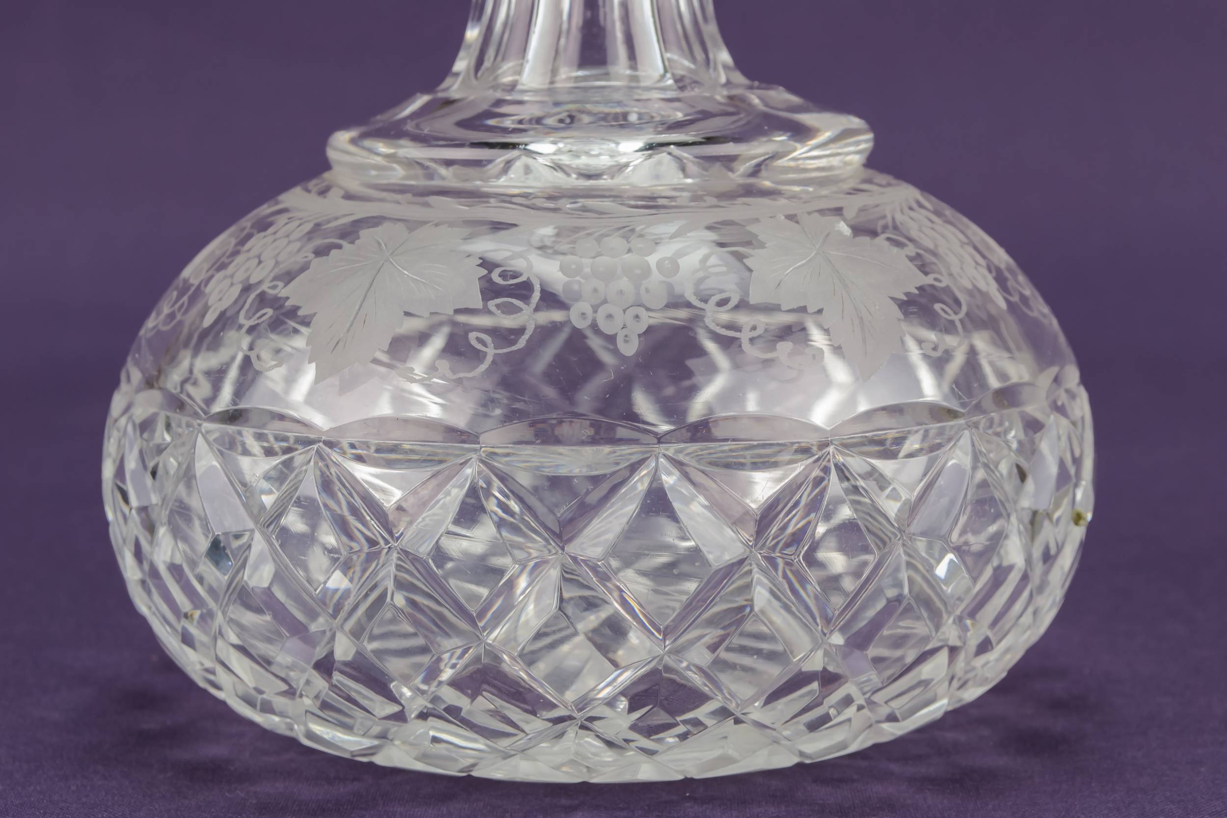 Cut Glass Crystal — Globular cut glass decanter 1