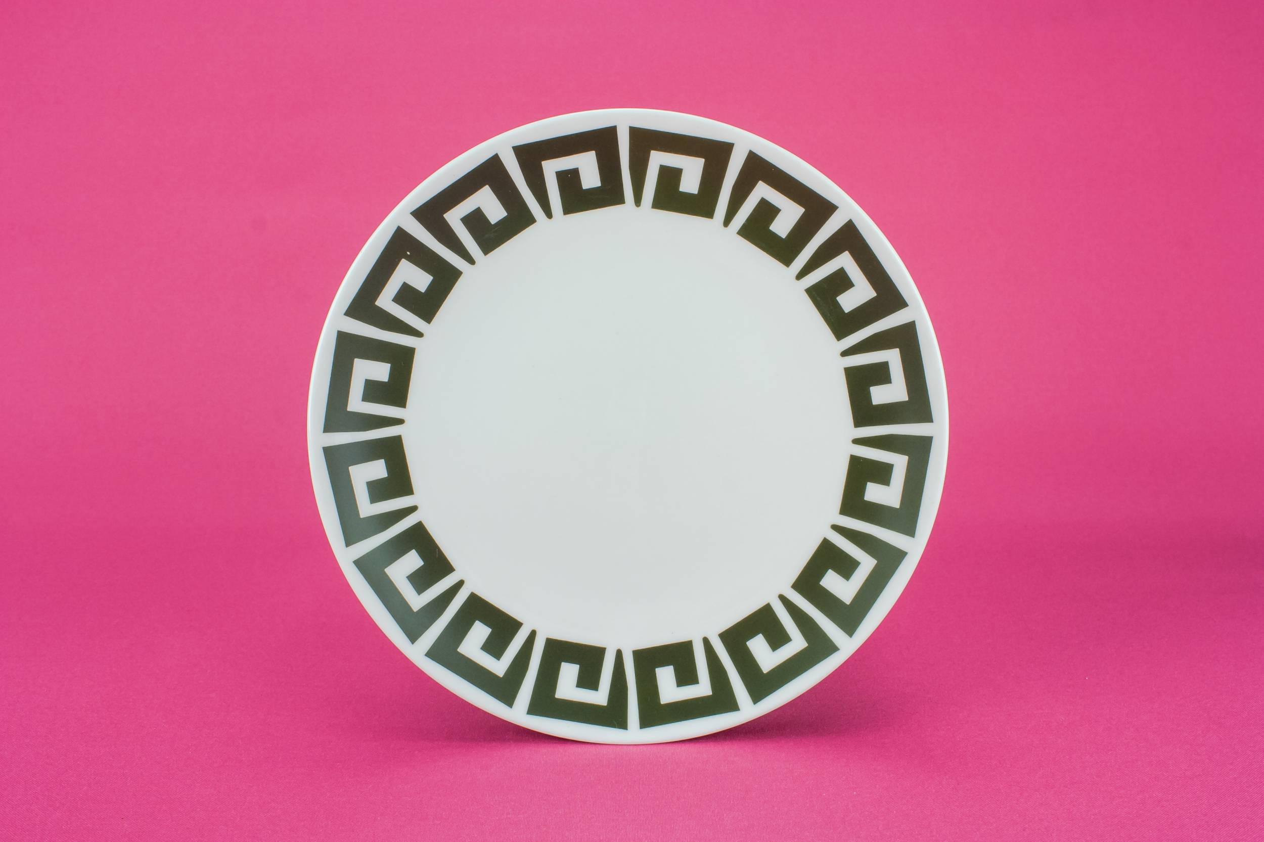 Bone China Charming — 6 Modernist bone china plates