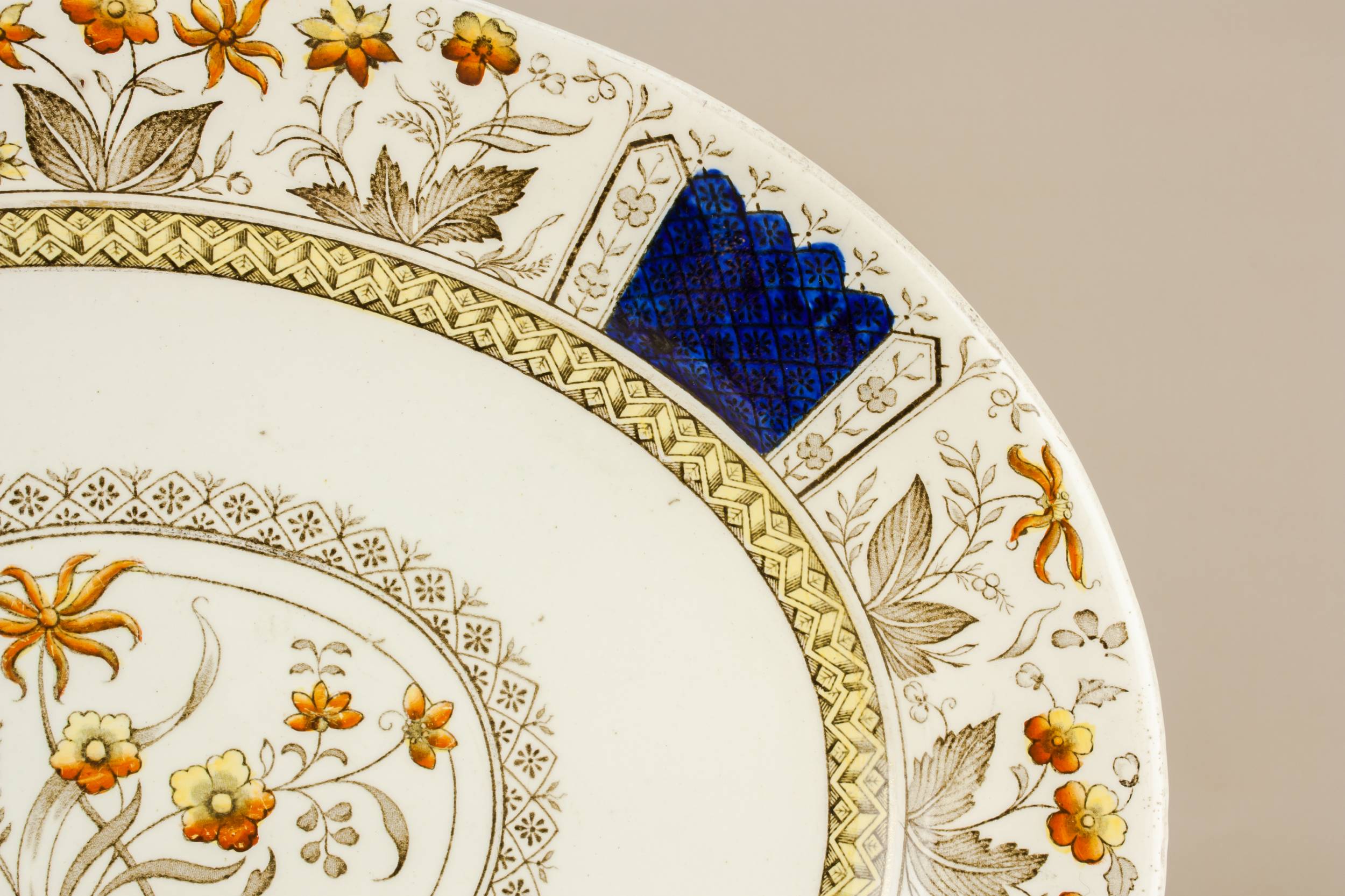 Antique Stoneware Norman — Large serving platter 1