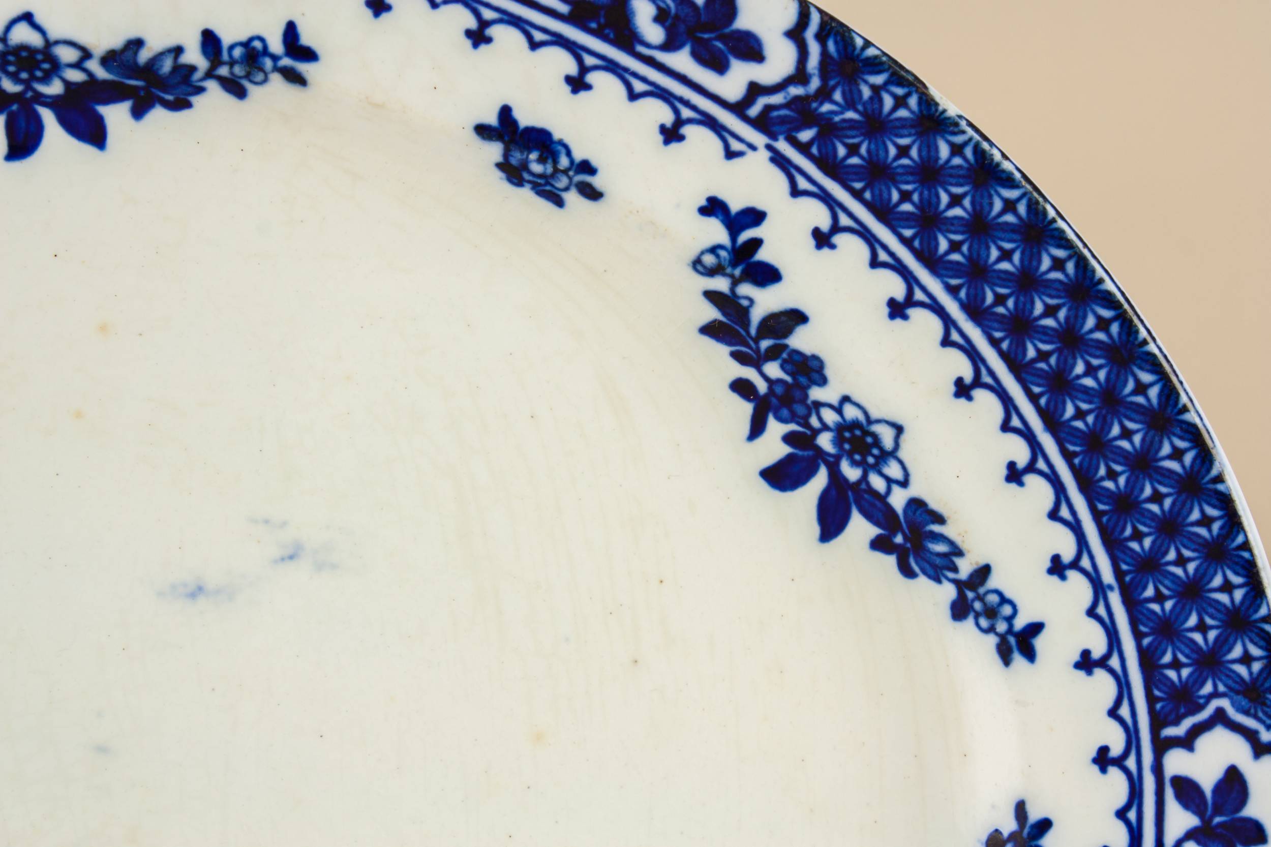 Elegant Blue And — Neo-Classical pottery platter 1
