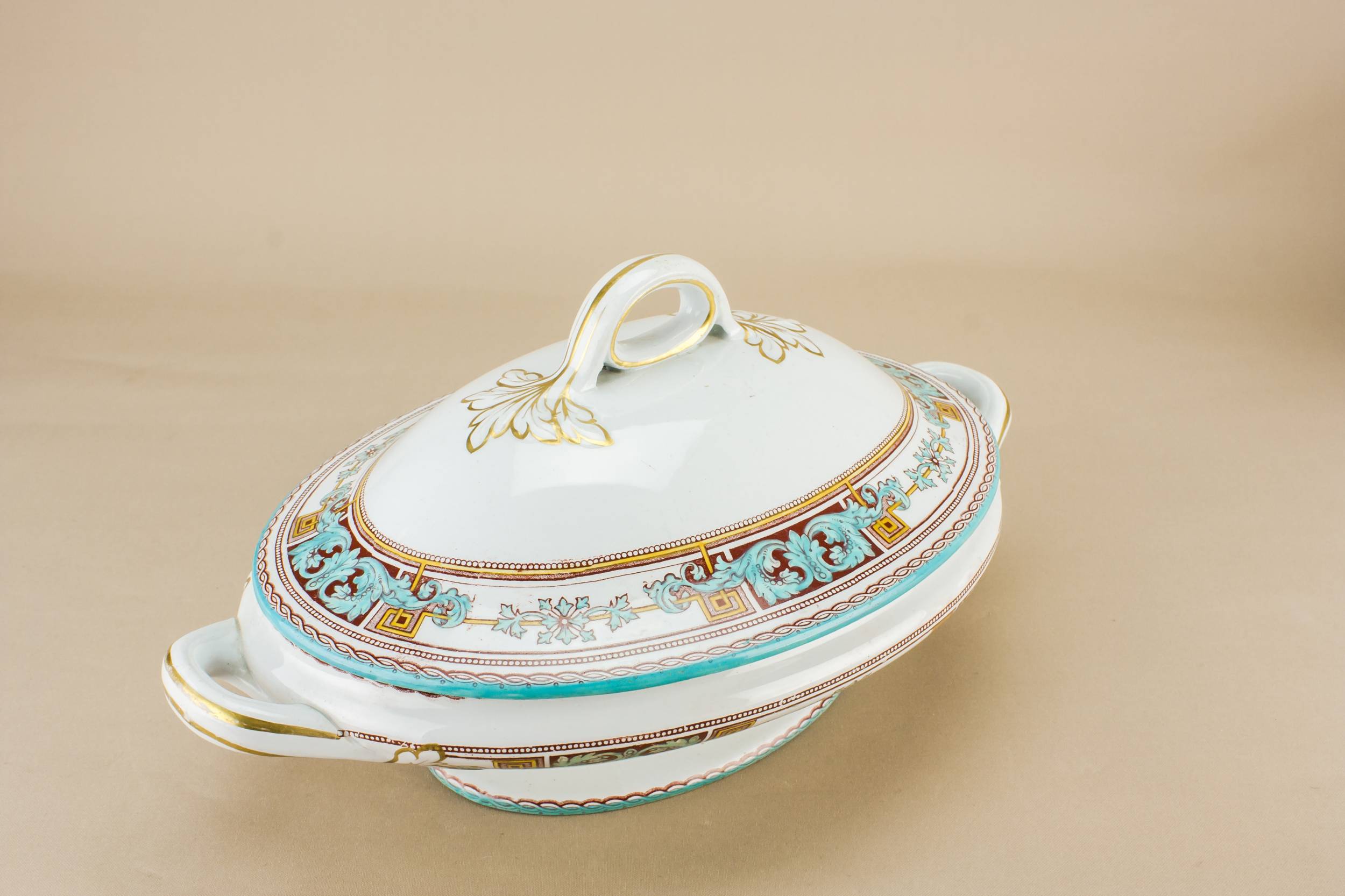 Neo-Classical Turquoise Glasgow — Glasgow pottery tureen 3