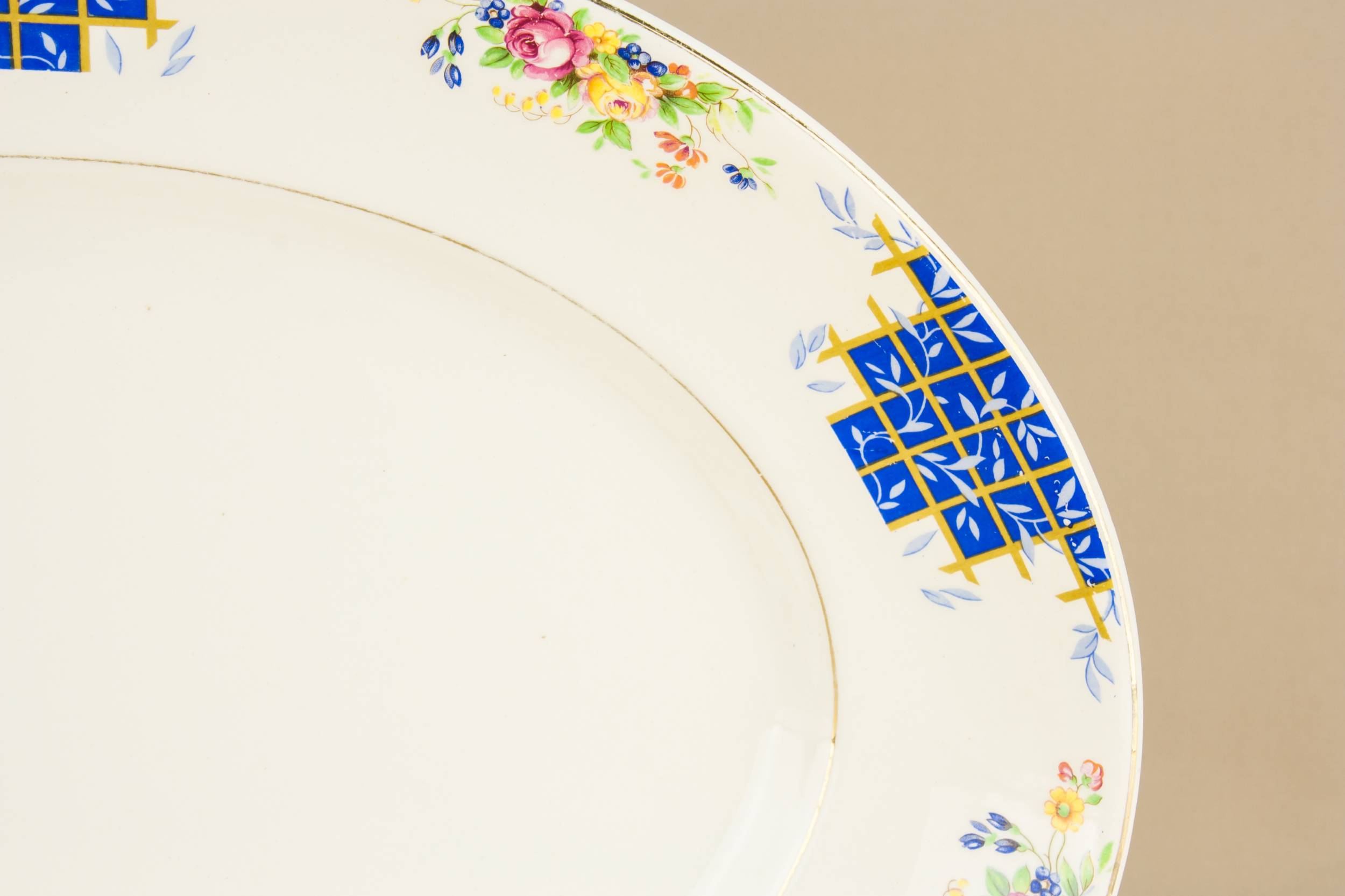 Vintage Spectacular Oval — Large pottery platter 1