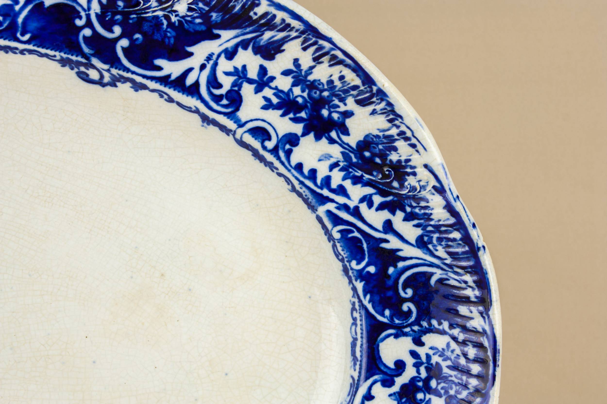 Spectacular Antique Pottery — Art Nouveau pottery platter 1