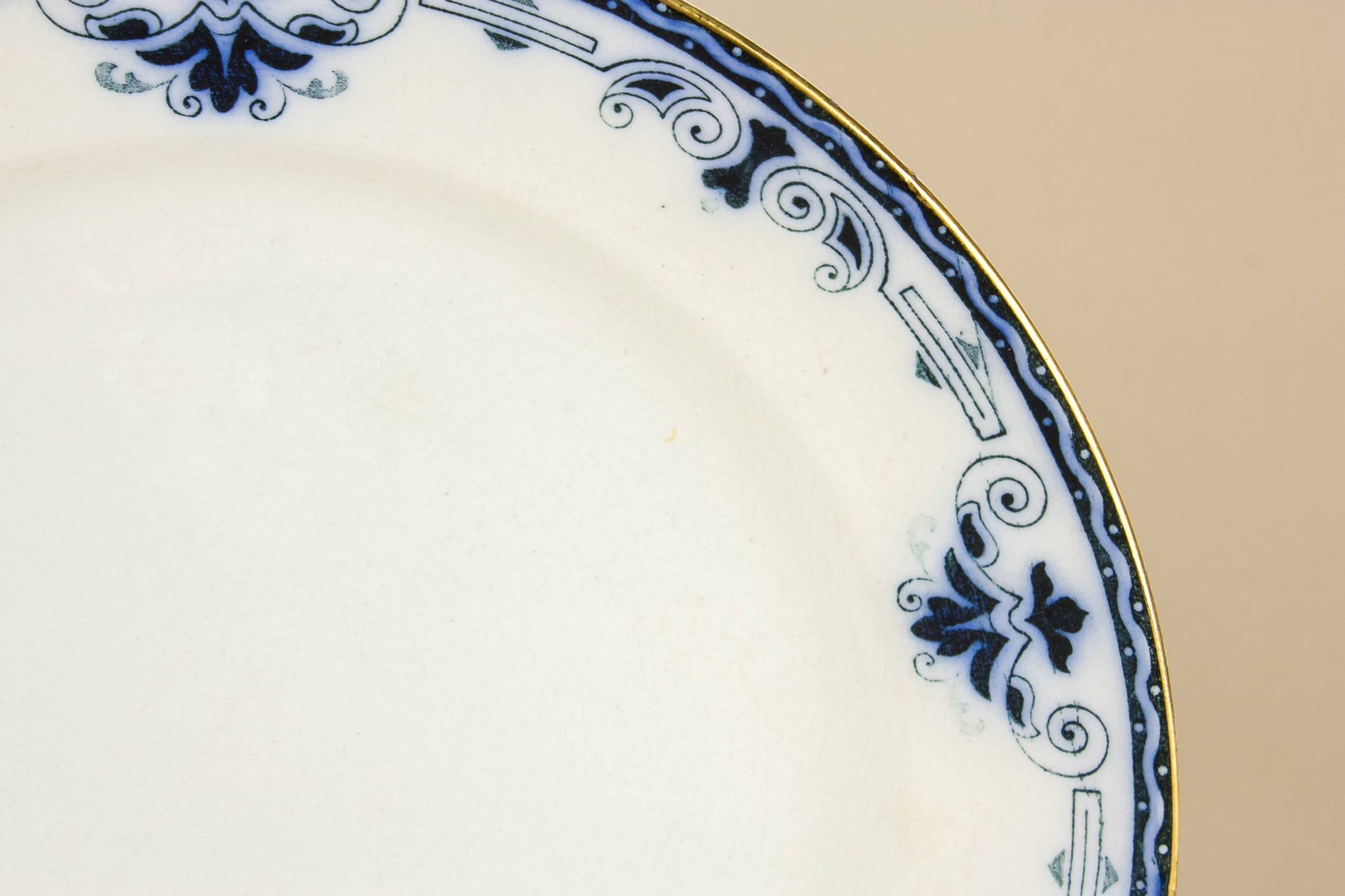 Antique Classical Regal — 4 blue and white dinner plates 1