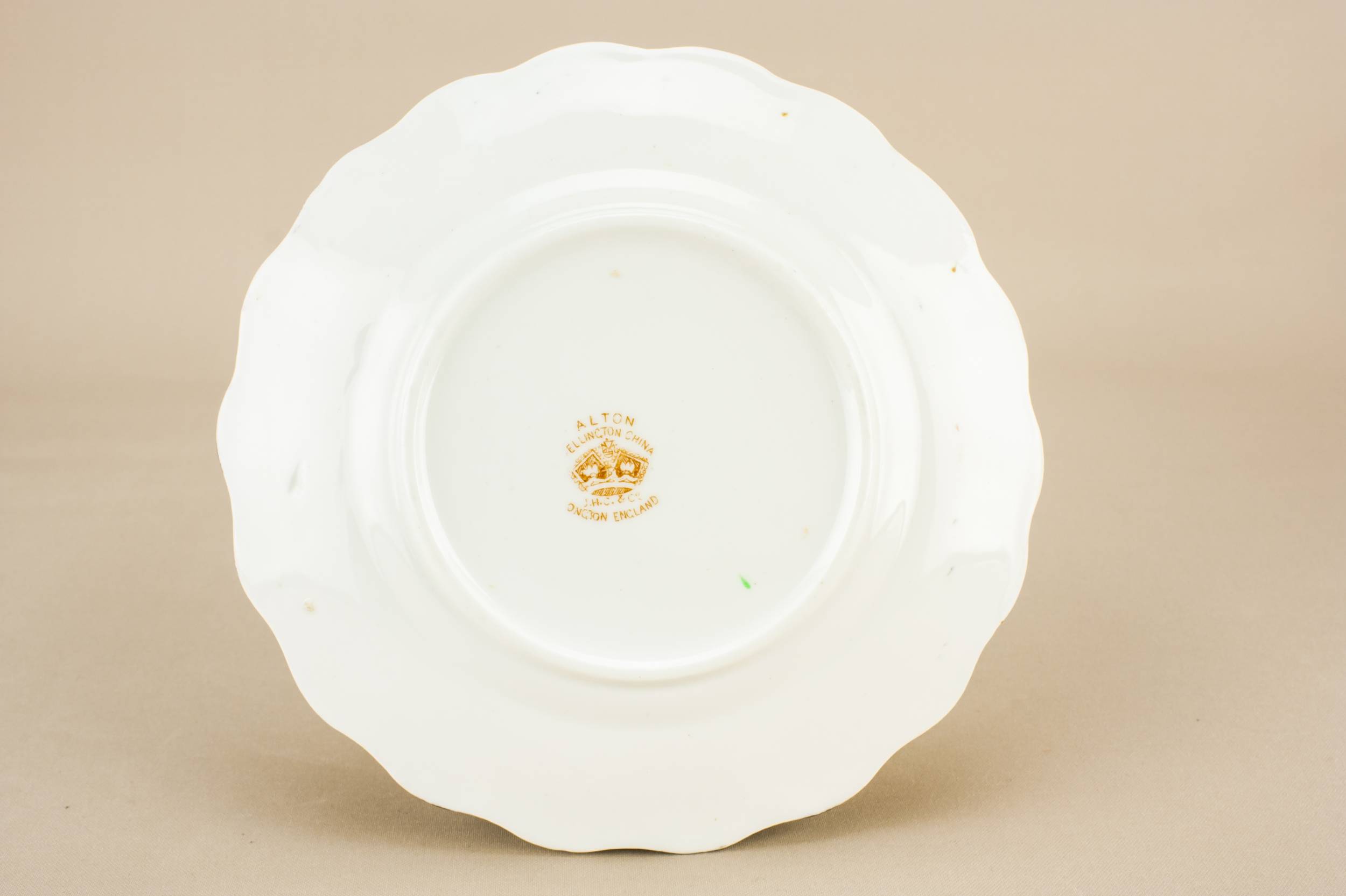 Neo-Classical Bone China — 3 small dessert plates 2