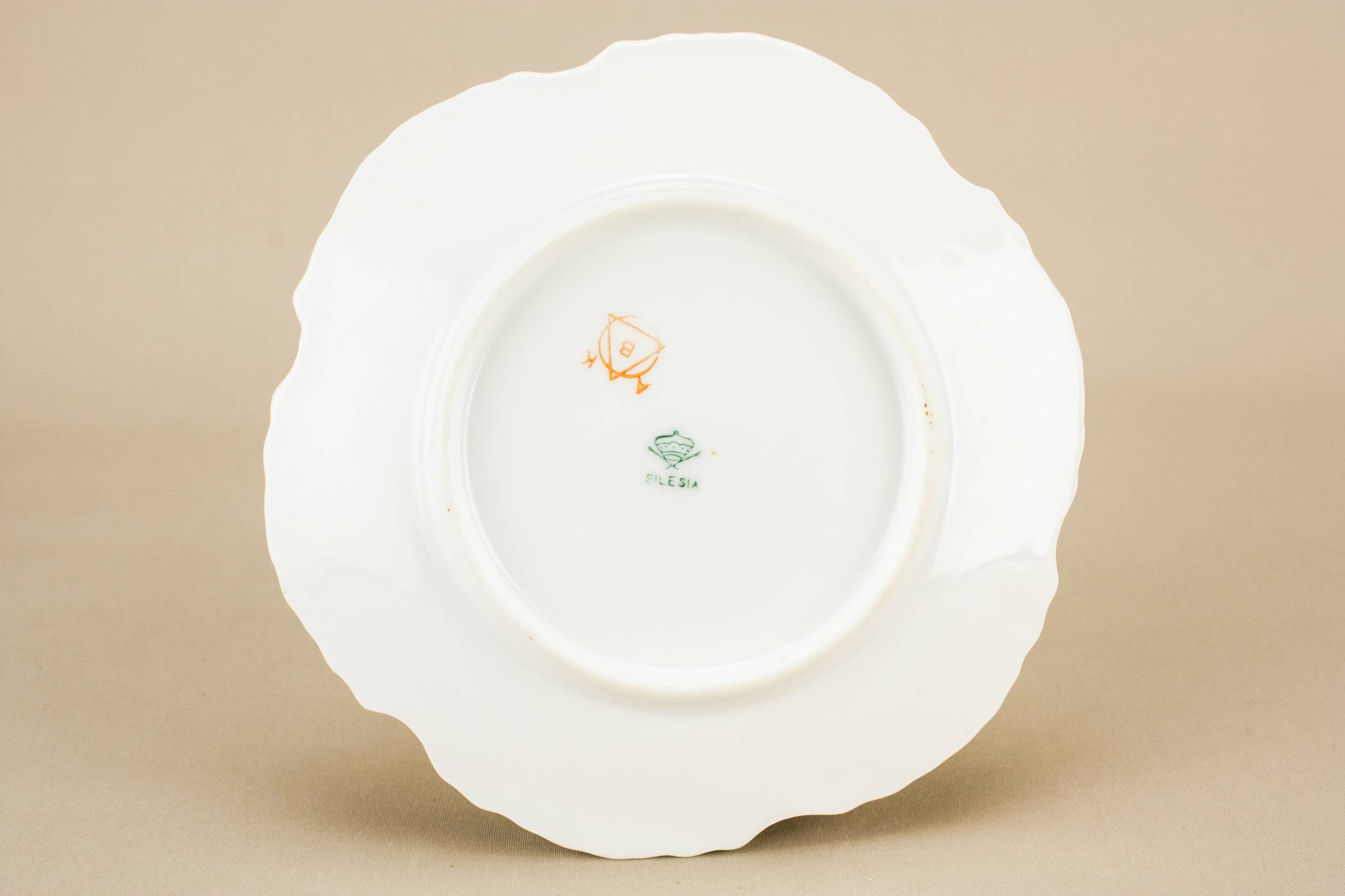 Antique Art Nouveau — Small porcelain serving dish 2