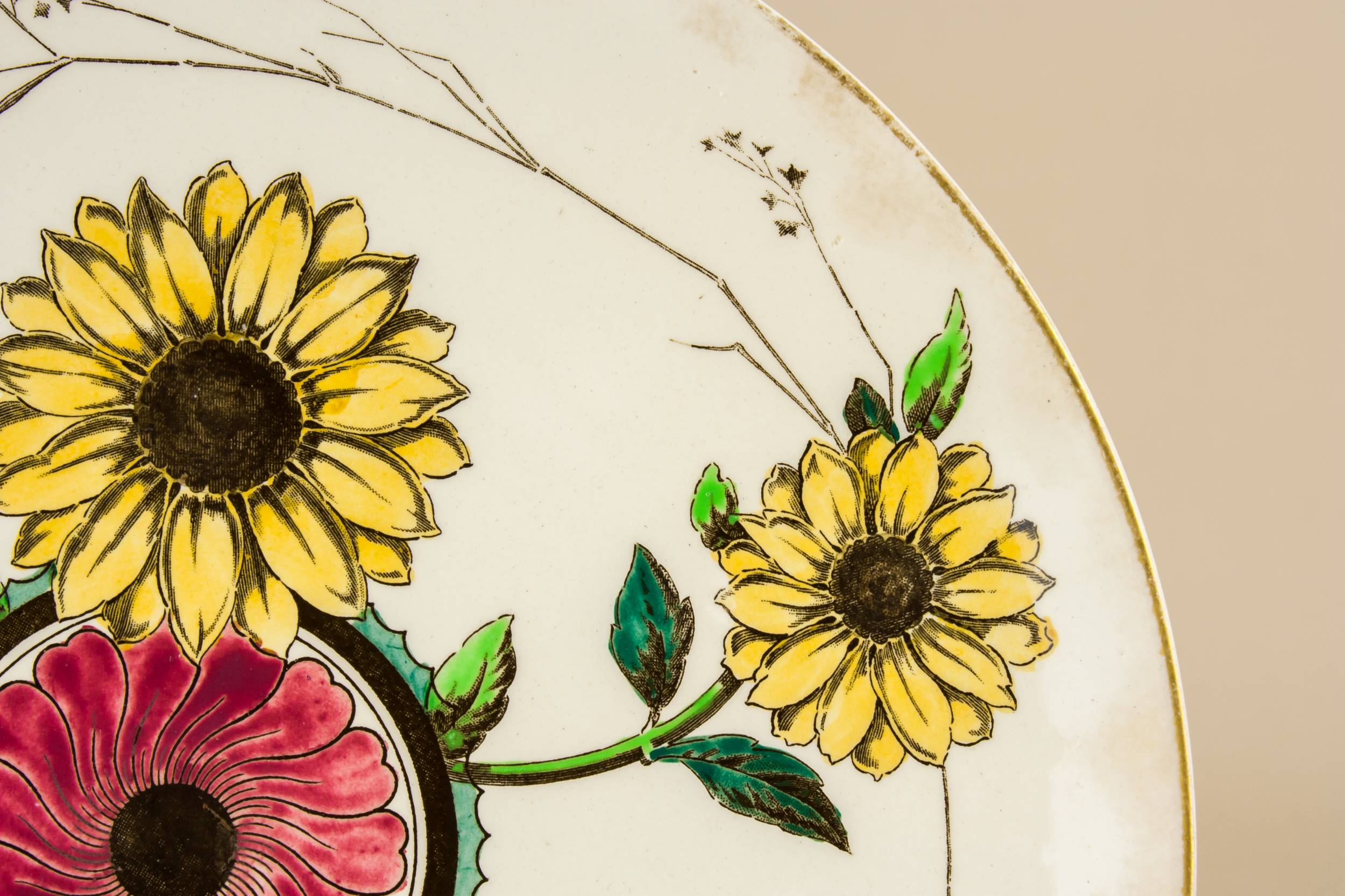 Antique Aesthetic Movement — Doulton pottery serving dish 1
