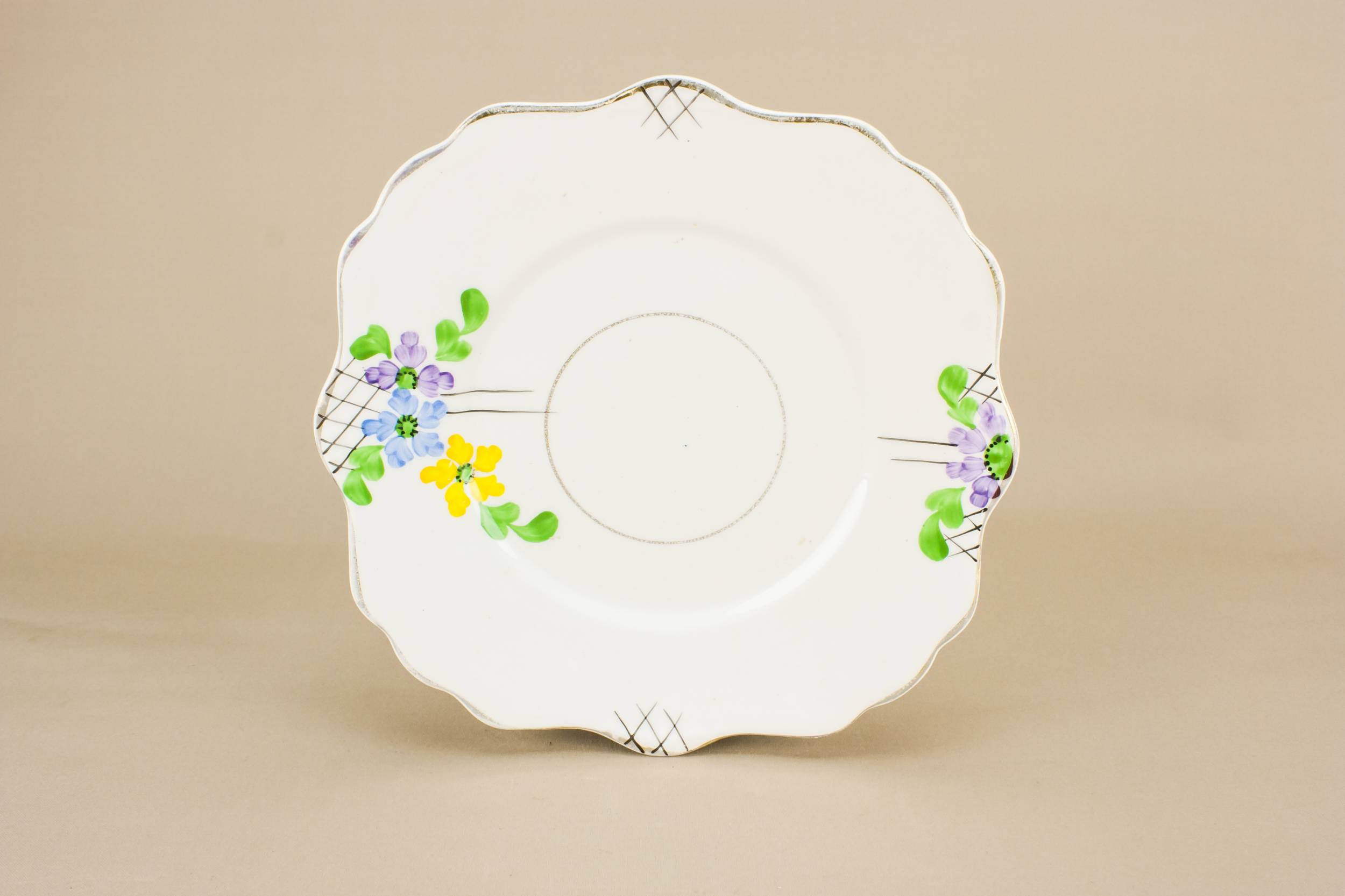 Attractive Vintage Medium — Art Deco bone china cake plate