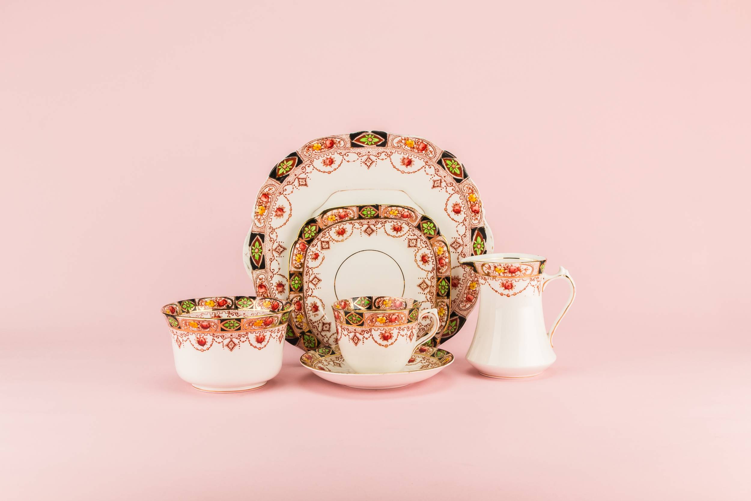 Persons Medium Bone — Four persons tea set