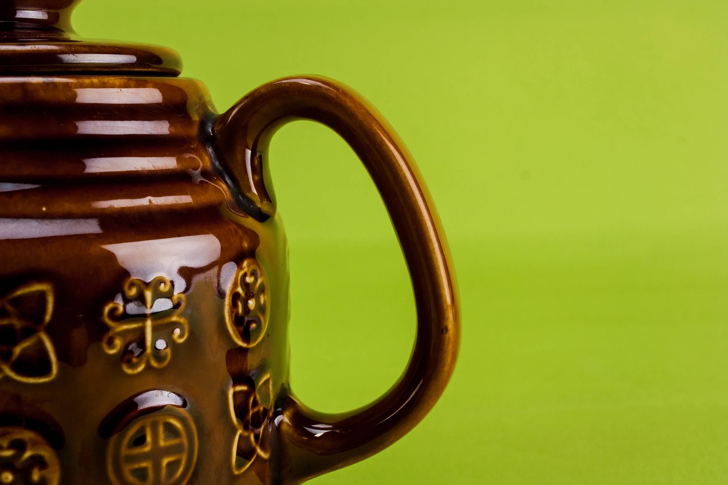 Vintage Imposing Geometric — Pottery Modernist teapot 3