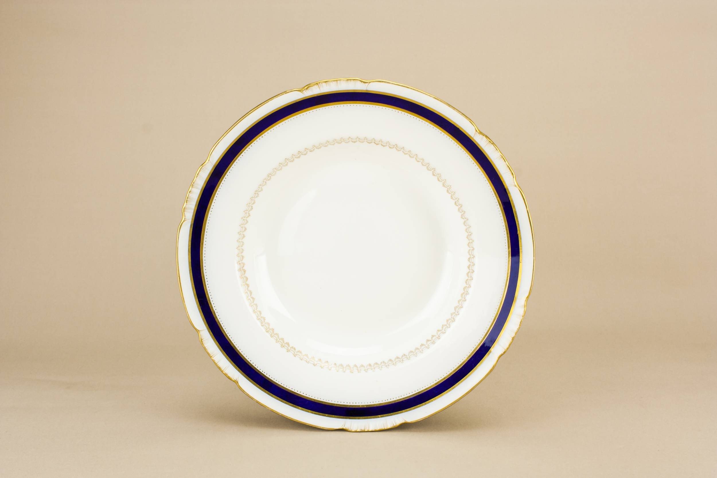 Luxurious Antique Scroll — 5 blue and white dinner plates