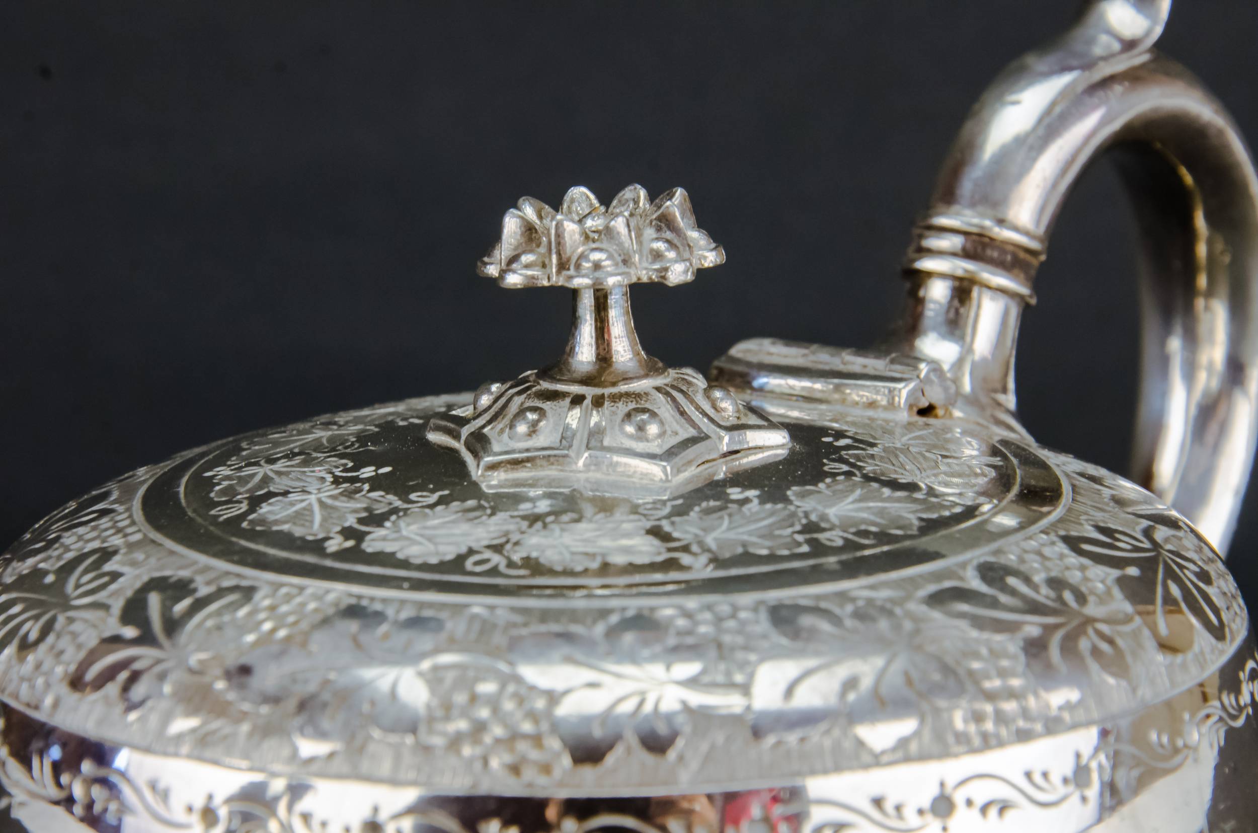 Luxurious Antique TEAPOT — Victorian teapot 0.6L 3