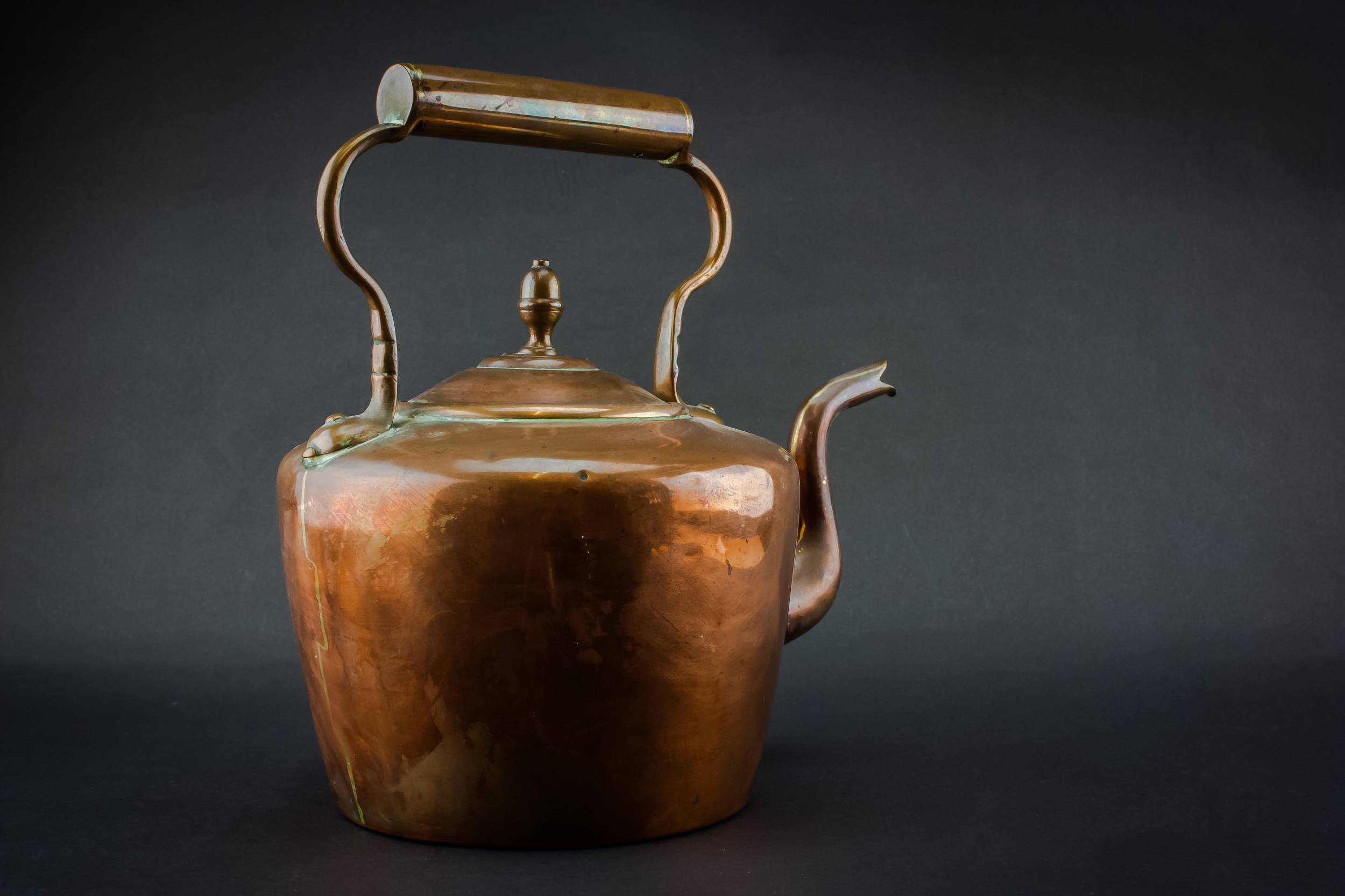 Antique Medium KETTLE — Copper Victorian kettle 1