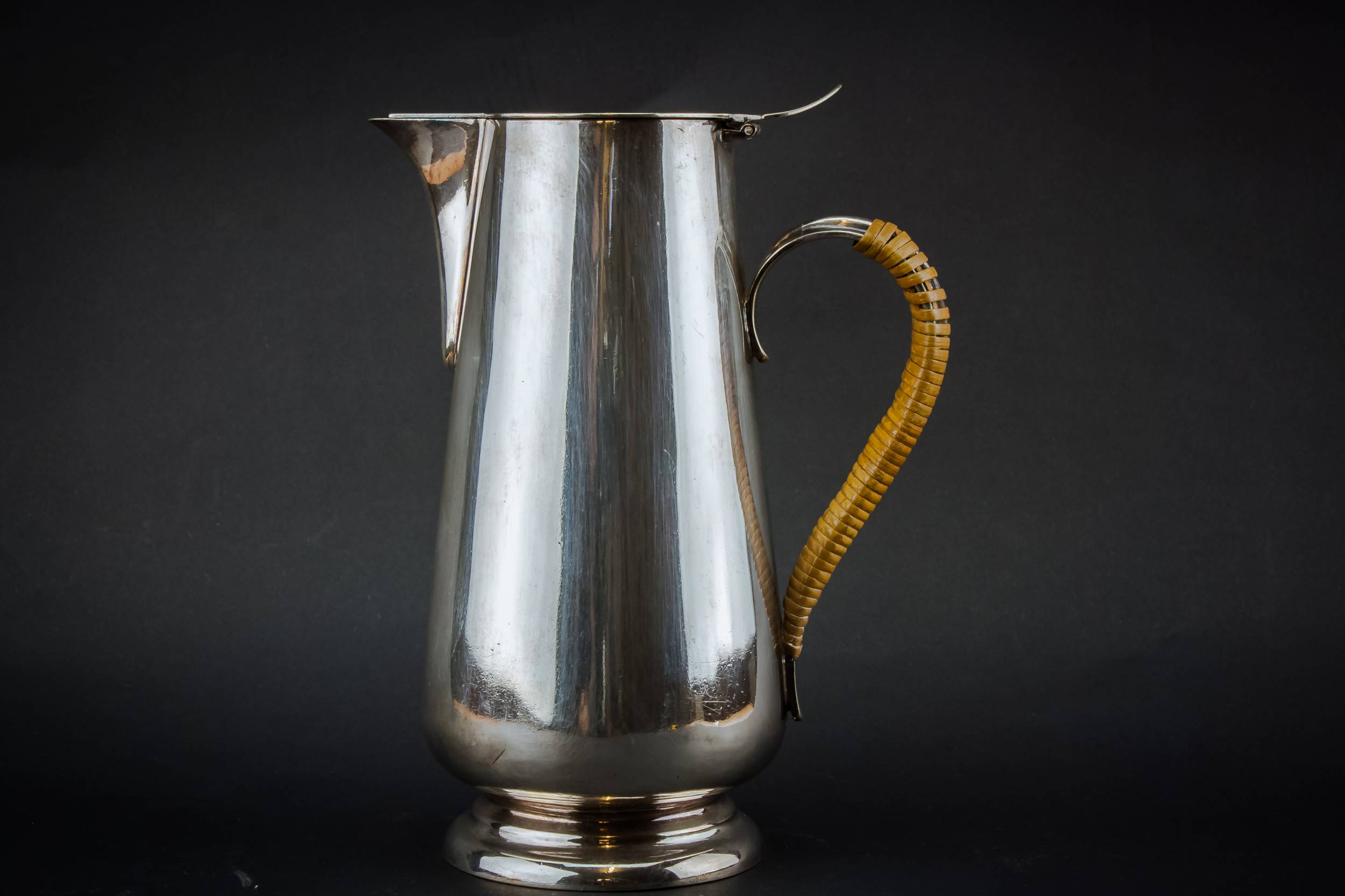 Elegant Medium COFFEE — Medium Art Deco coffee pot