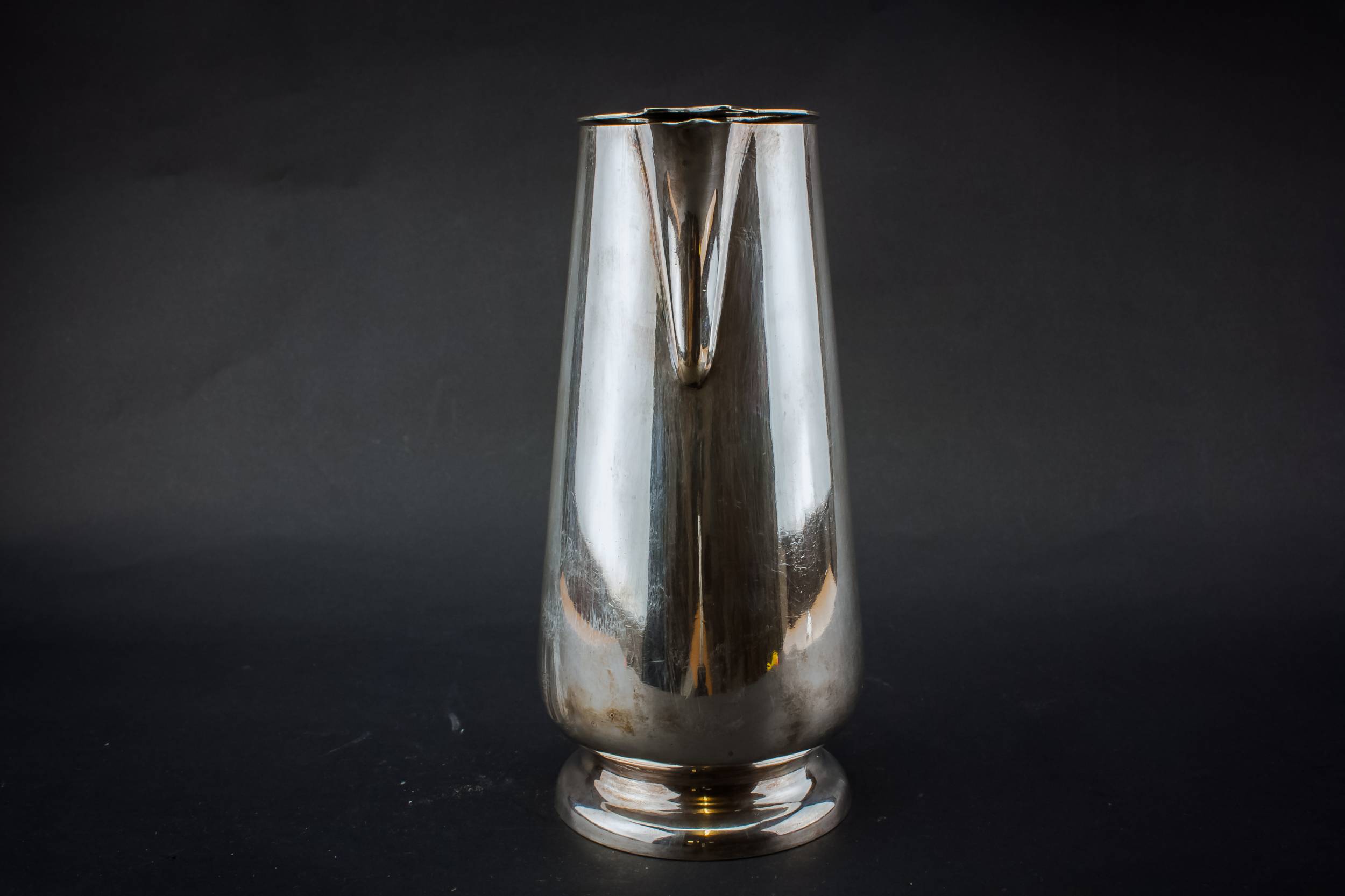 Silver Plated Metal — Medium Art Deco coffee pot 2