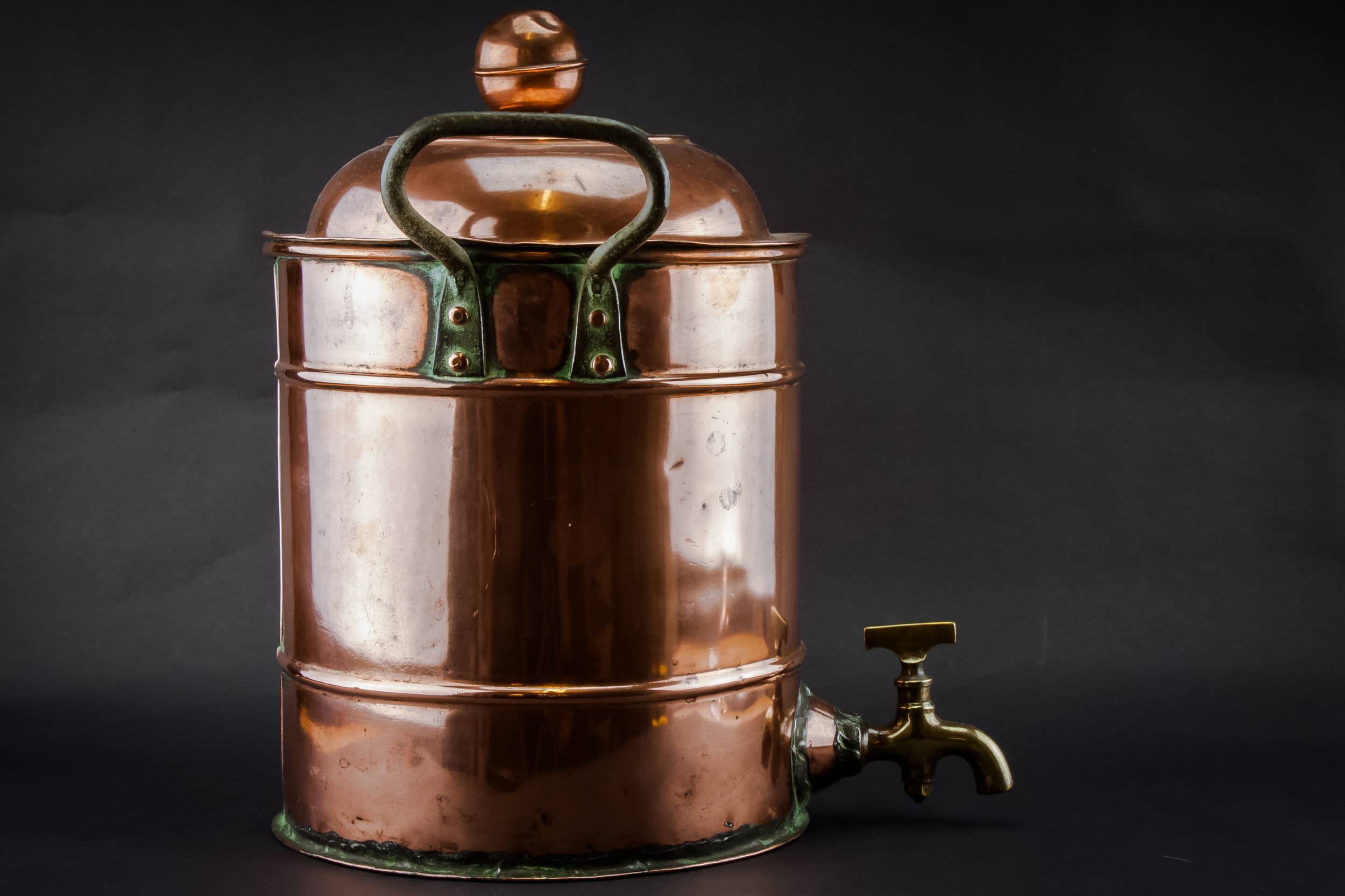 Antique Rustic Copper — Large hot water cistern 3