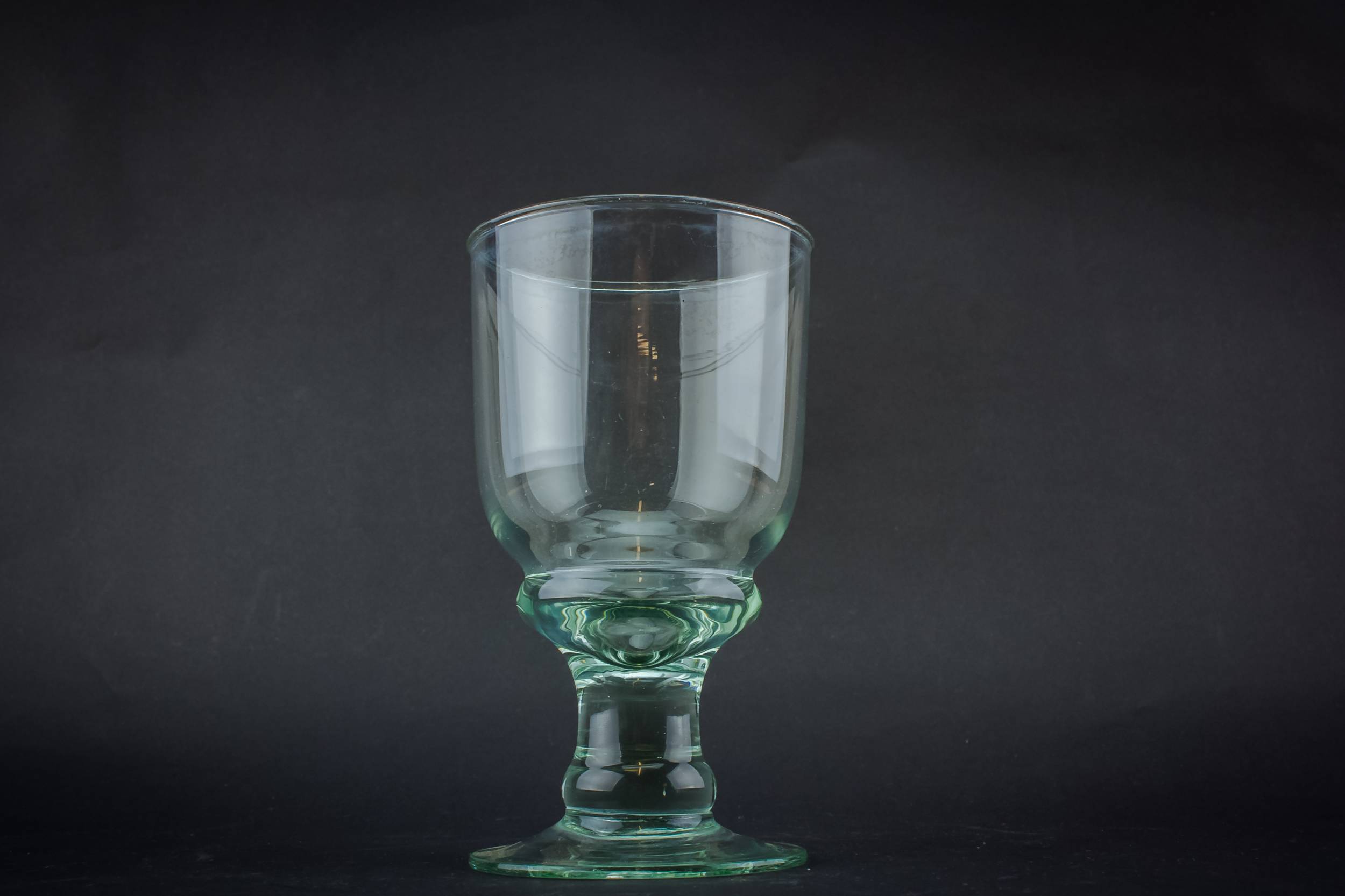 Crystal Rummer Beer — Wine glass rummer 1