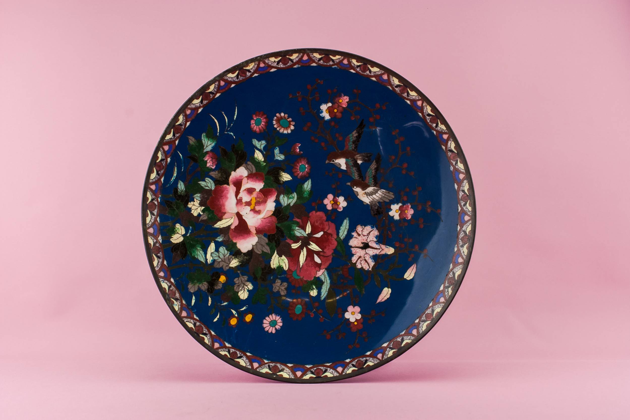 Cloisonne Impressive Decorative — Japanese cloisonne bowl
