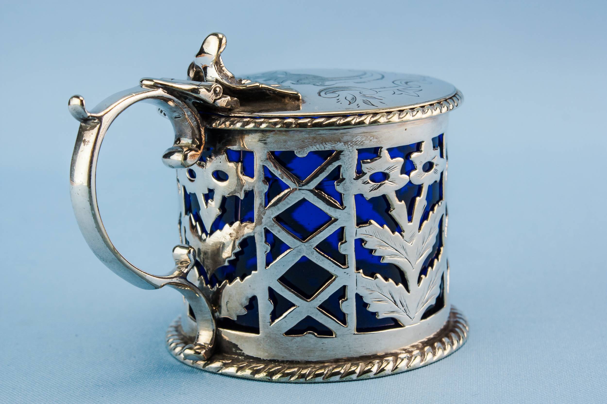 Antique Silver Plated — Small condiment pot 1