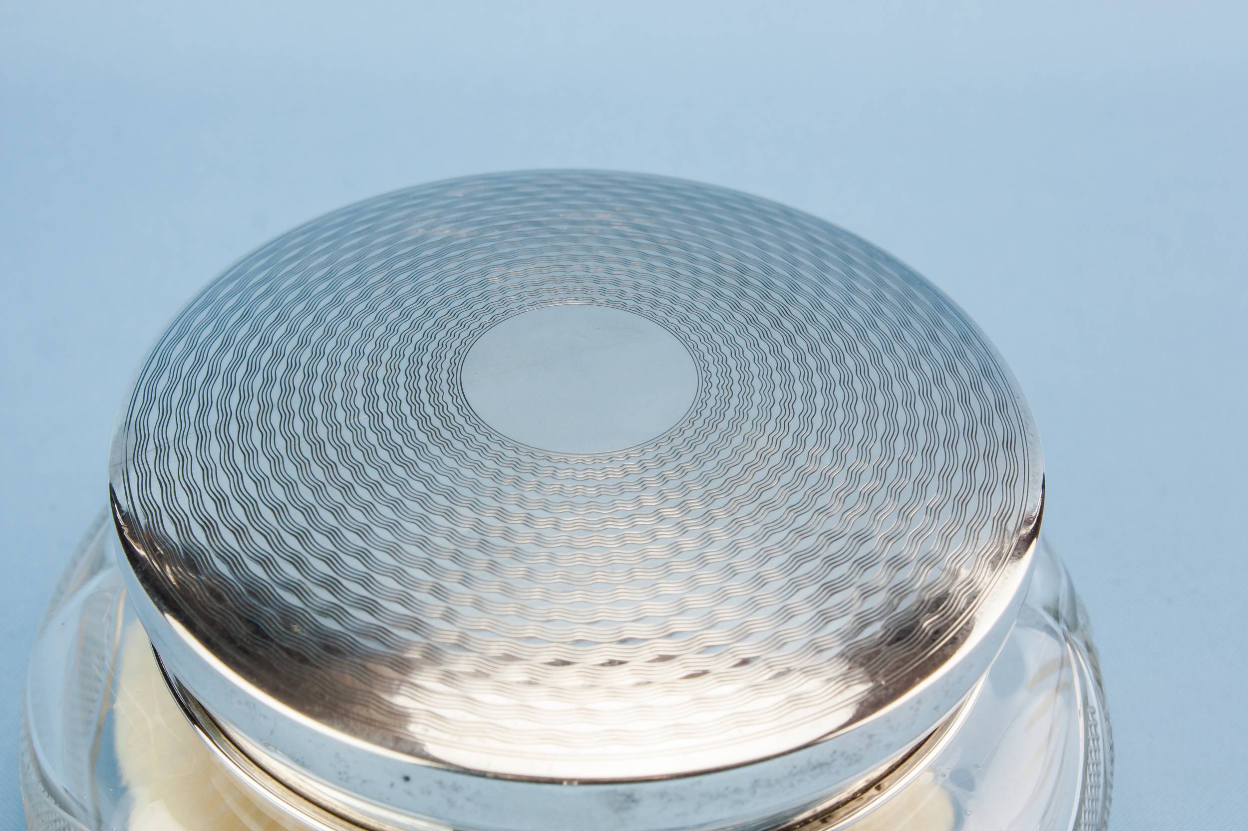 Elegant Sterling Silver — Art Deco sterling silver box 2