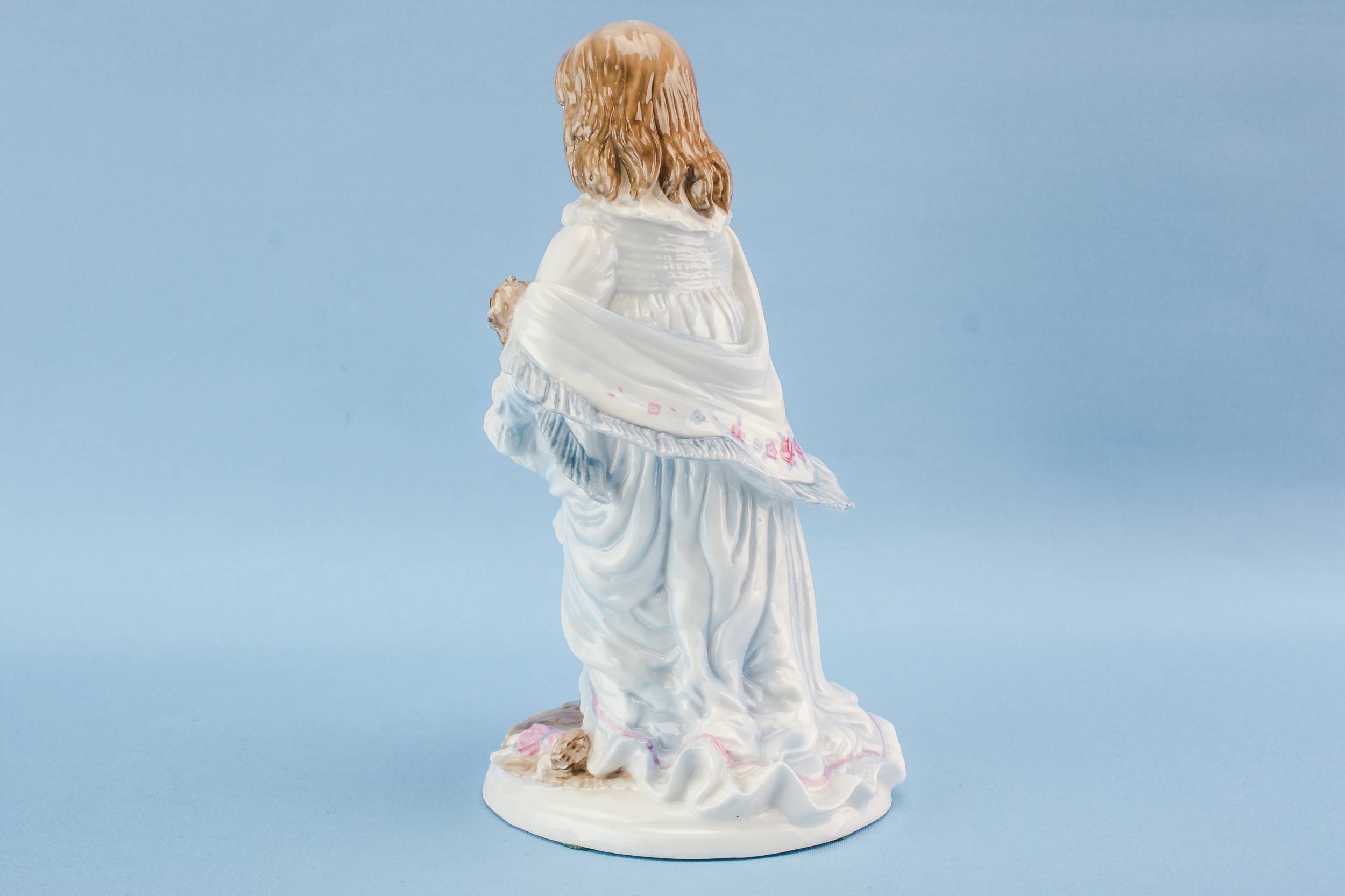 Charming Bone China — Bone china figurine 1